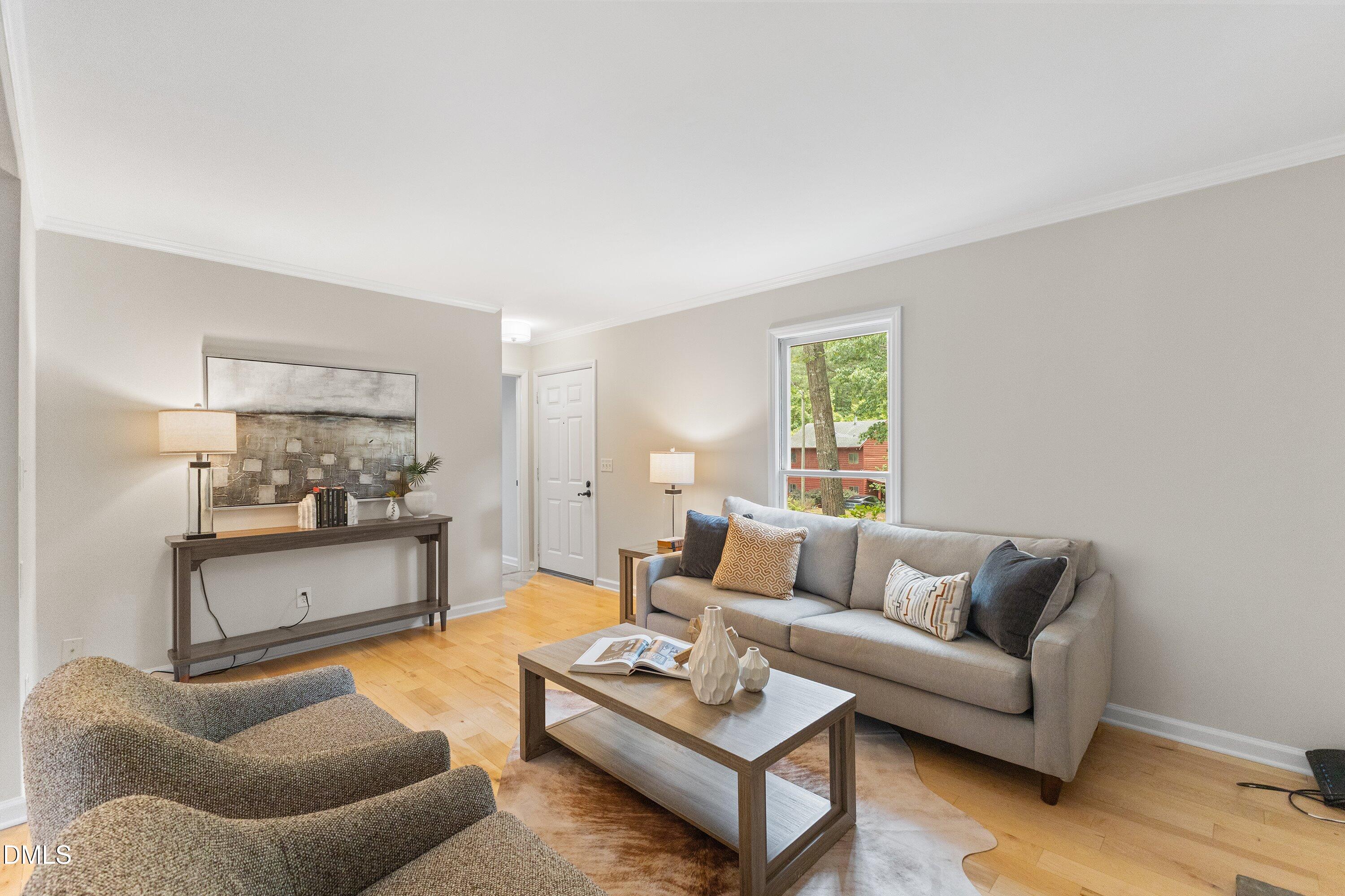 1412 Valley Run