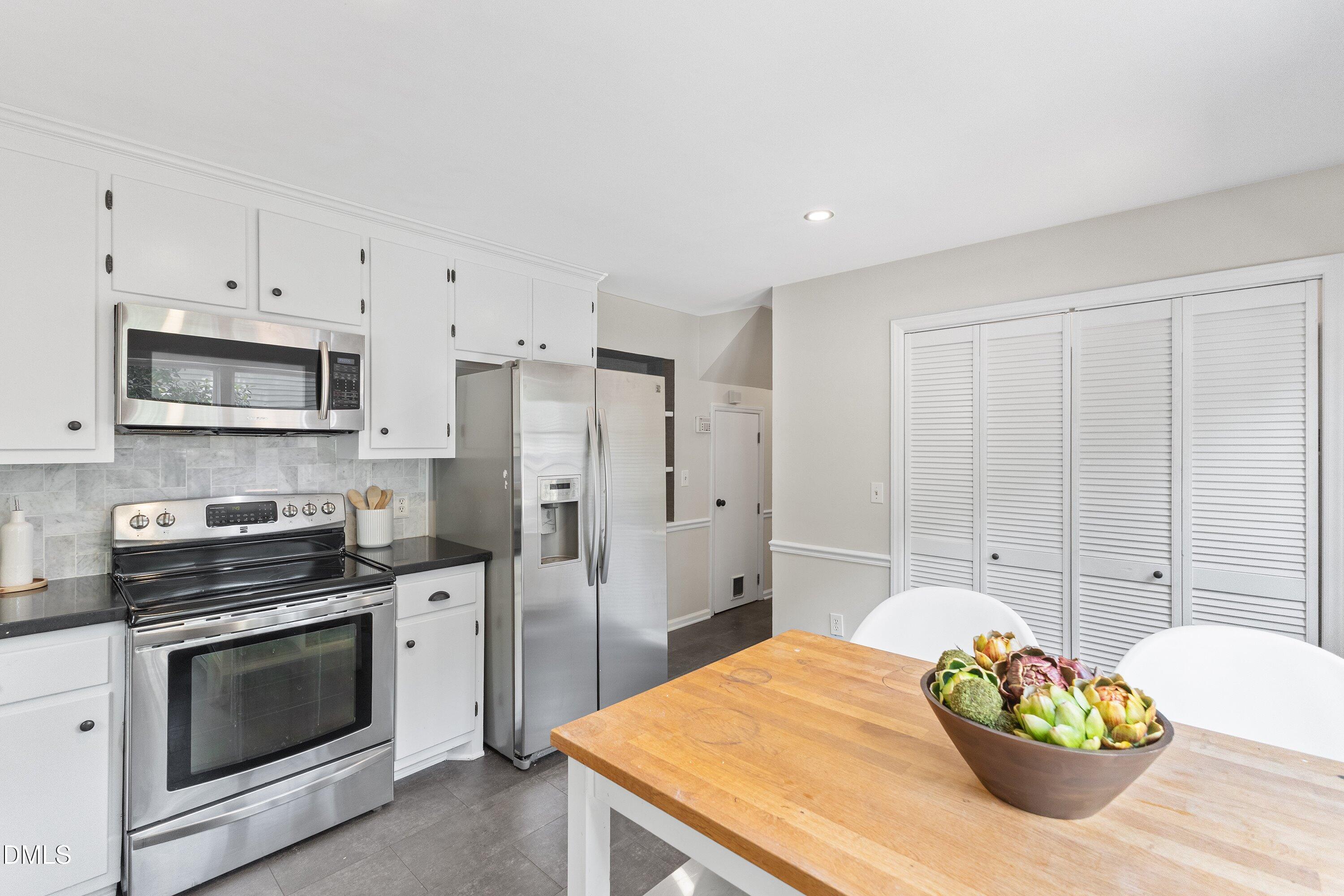 1412 Valley Run