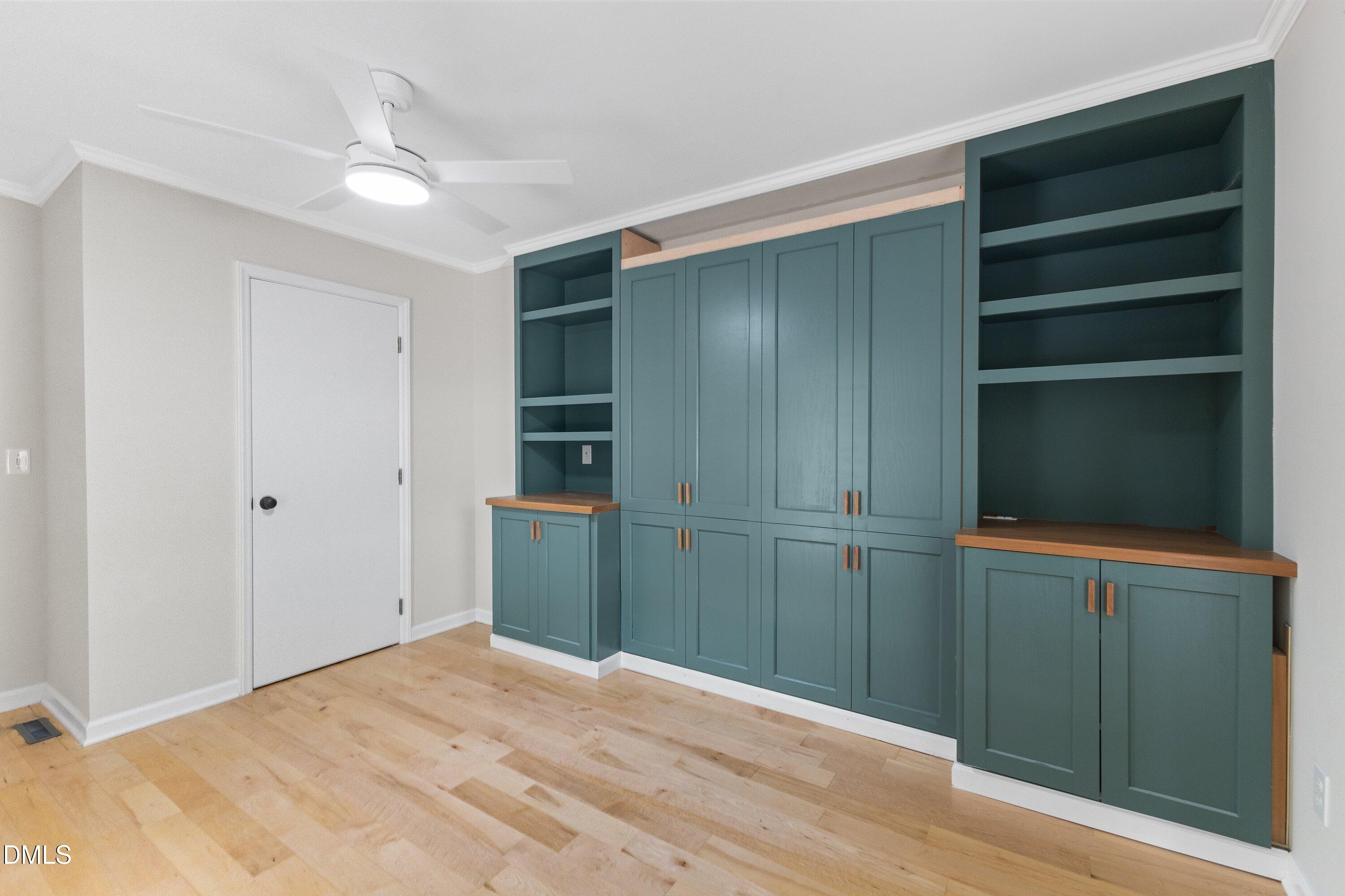 1412 Valley Run