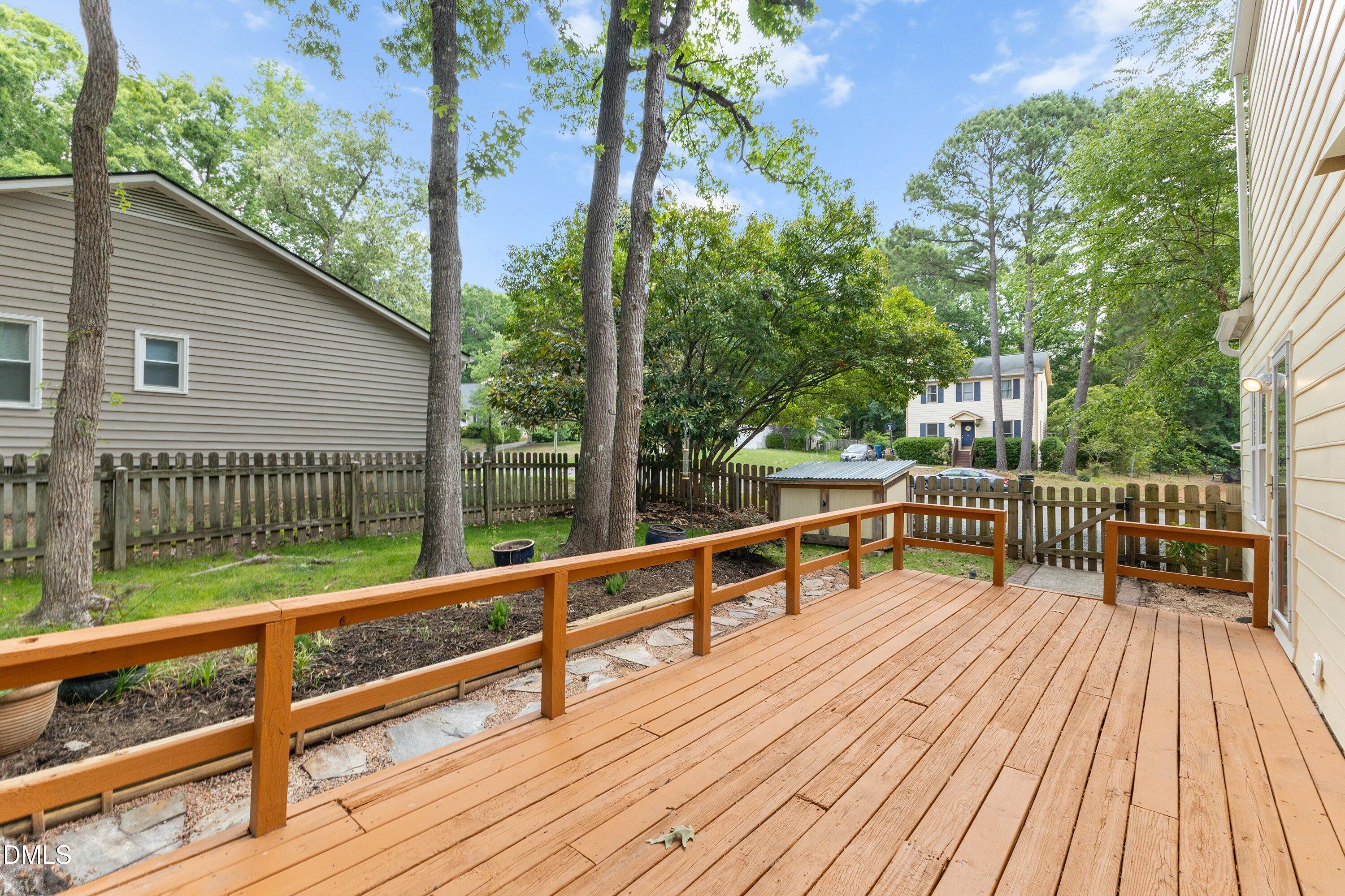 1412 Valley Run
