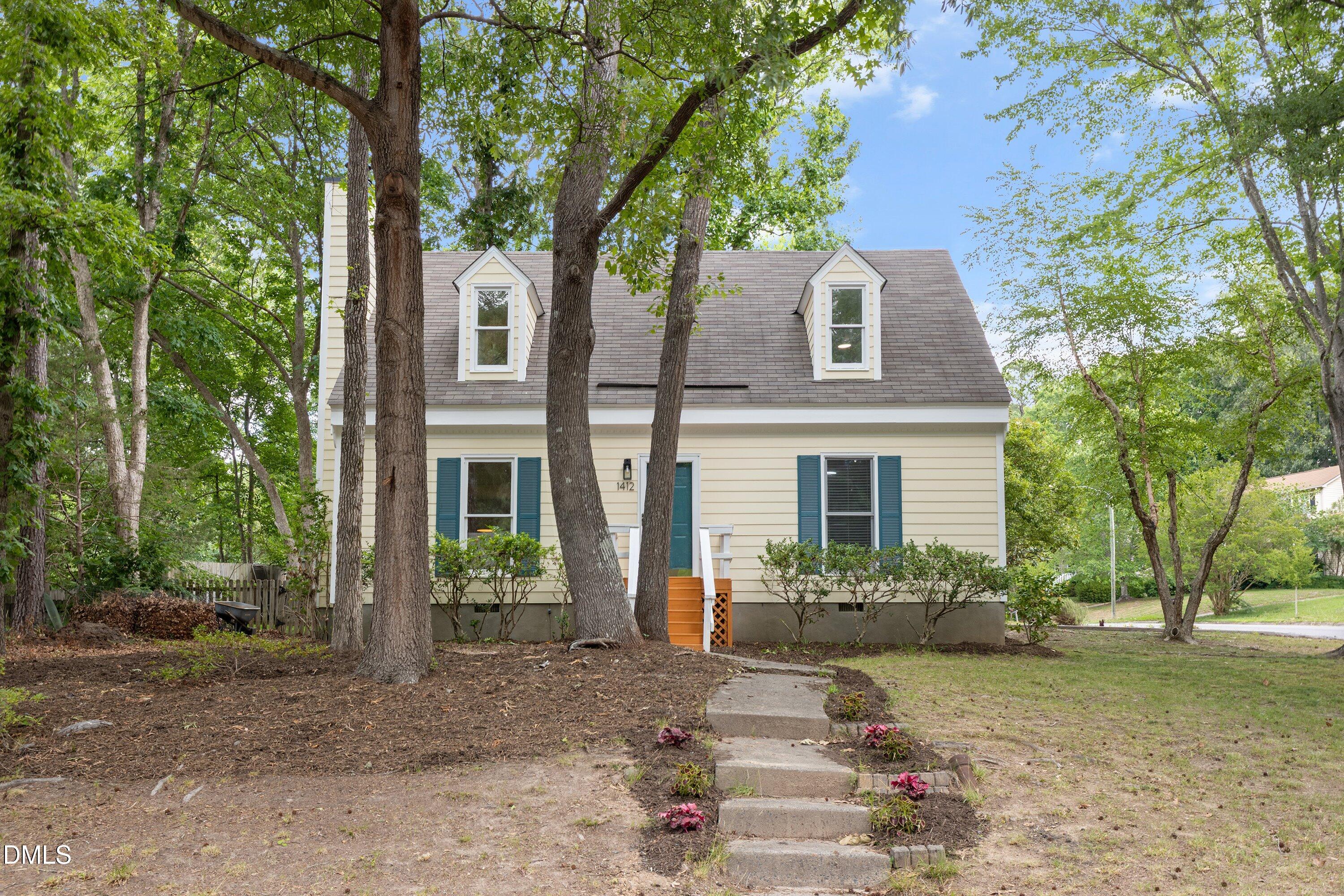 1412 Valley Run