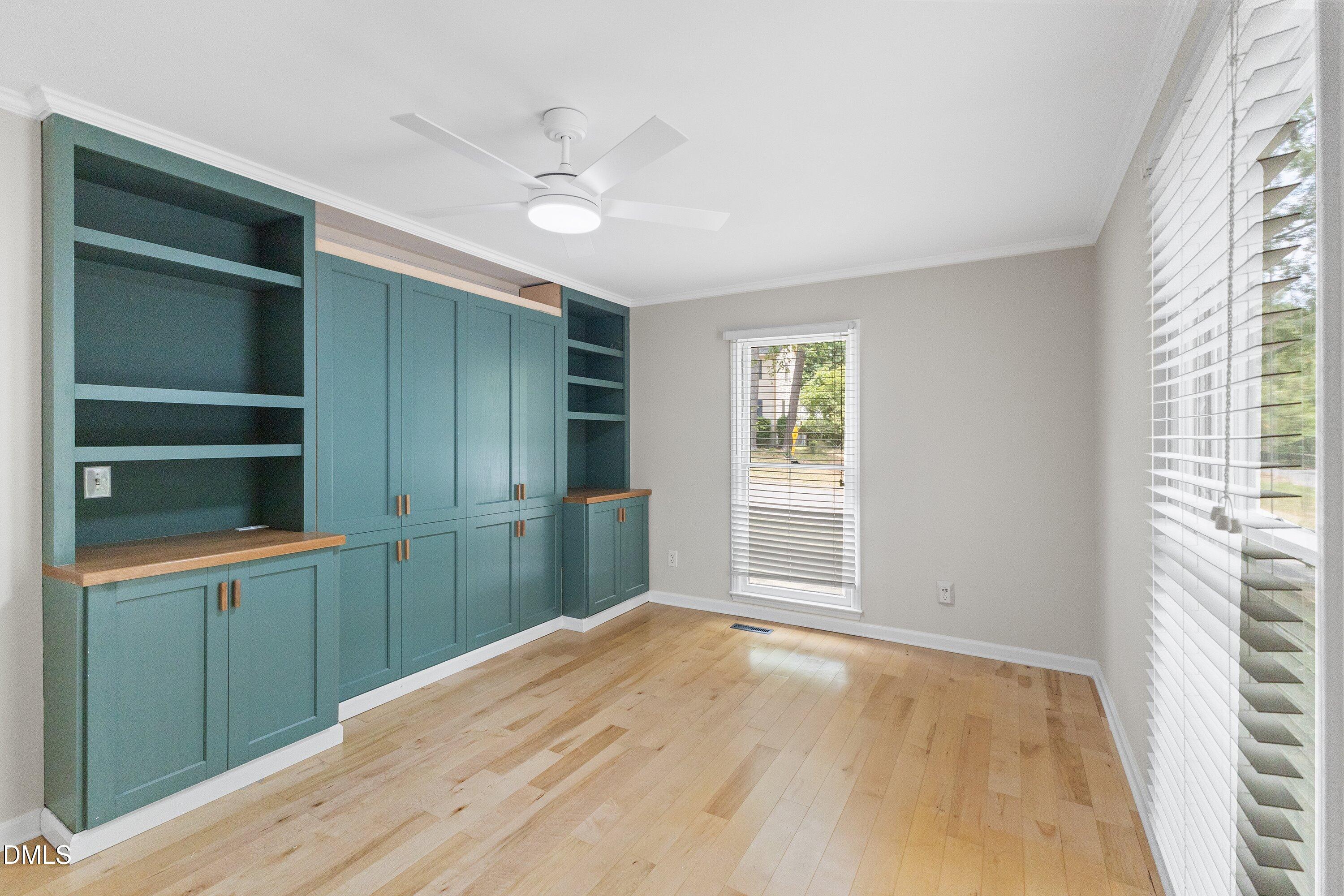 1412 Valley Run