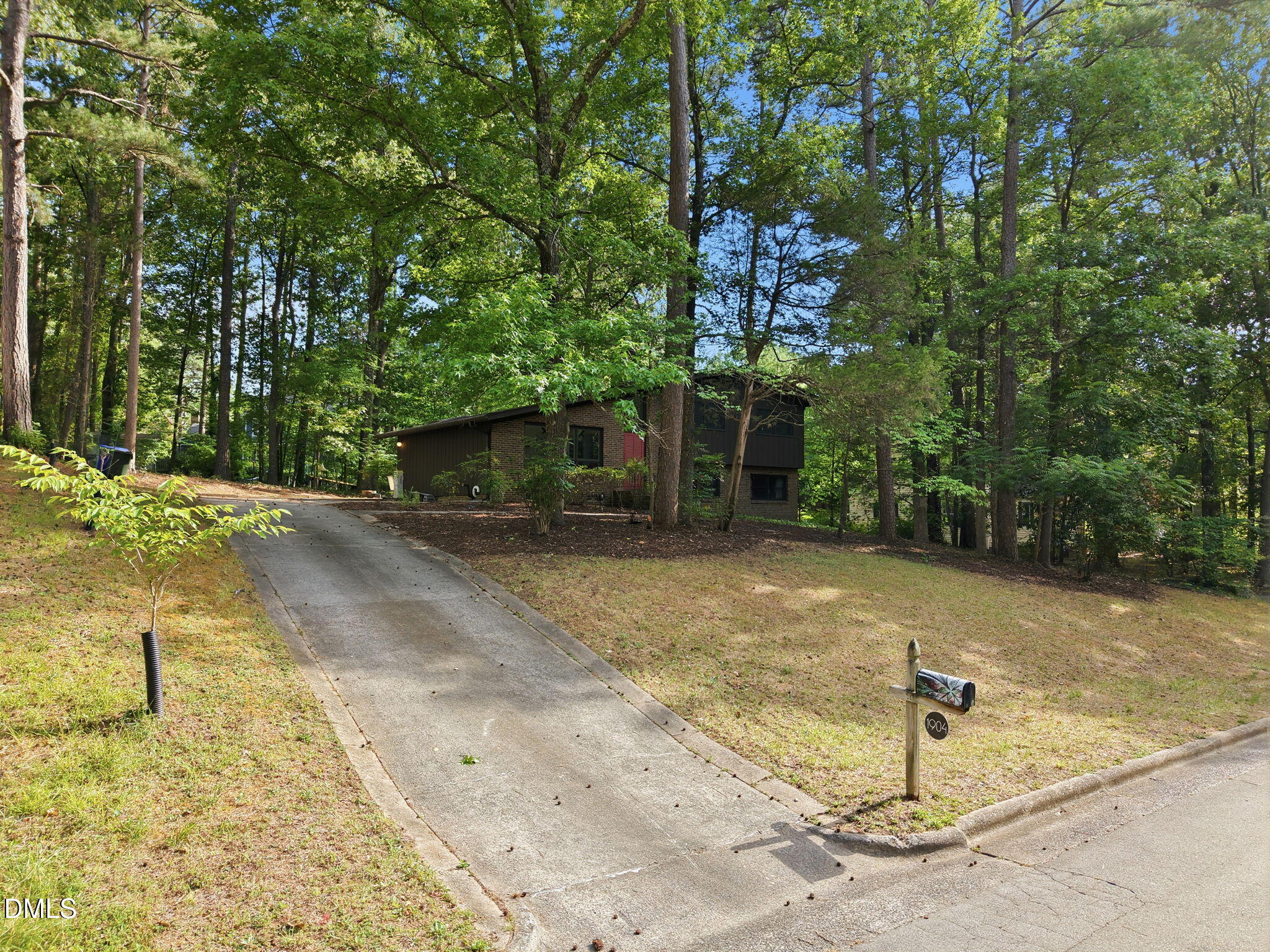 1904 Overland Drive