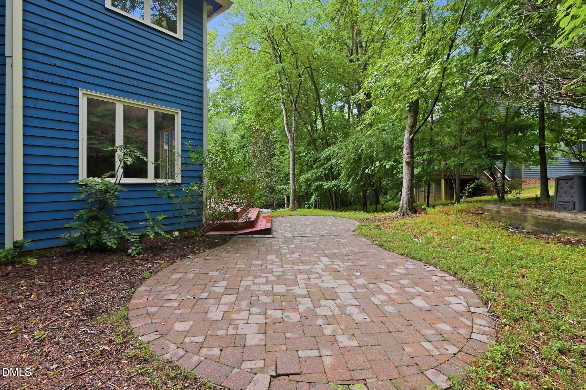 121 Waverly Forest Lane
