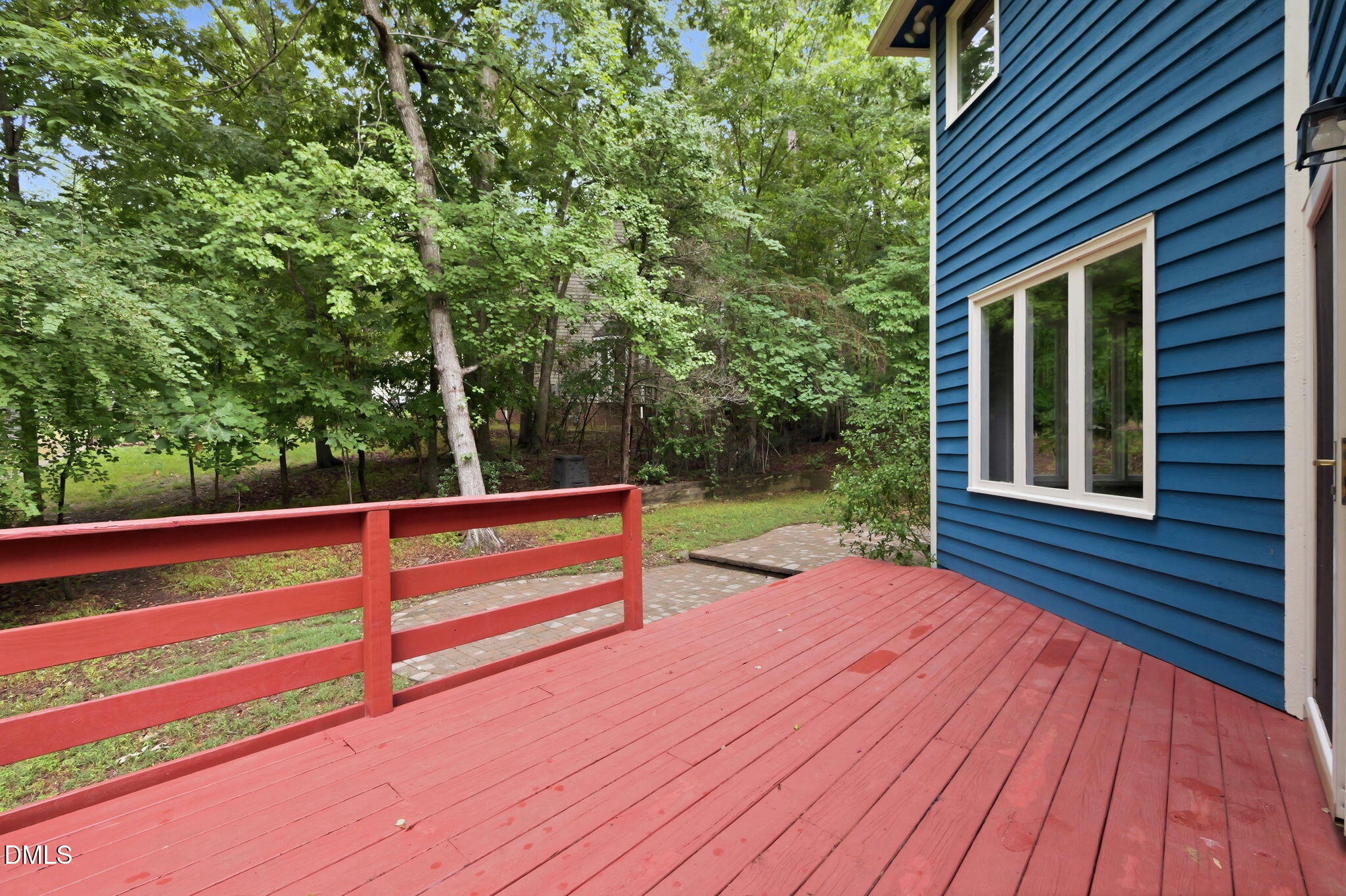 121 Waverly Forest Lane