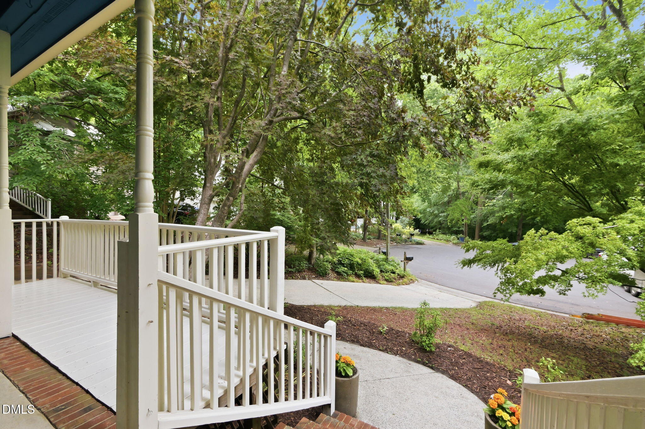 121 Waverly Forest Lane