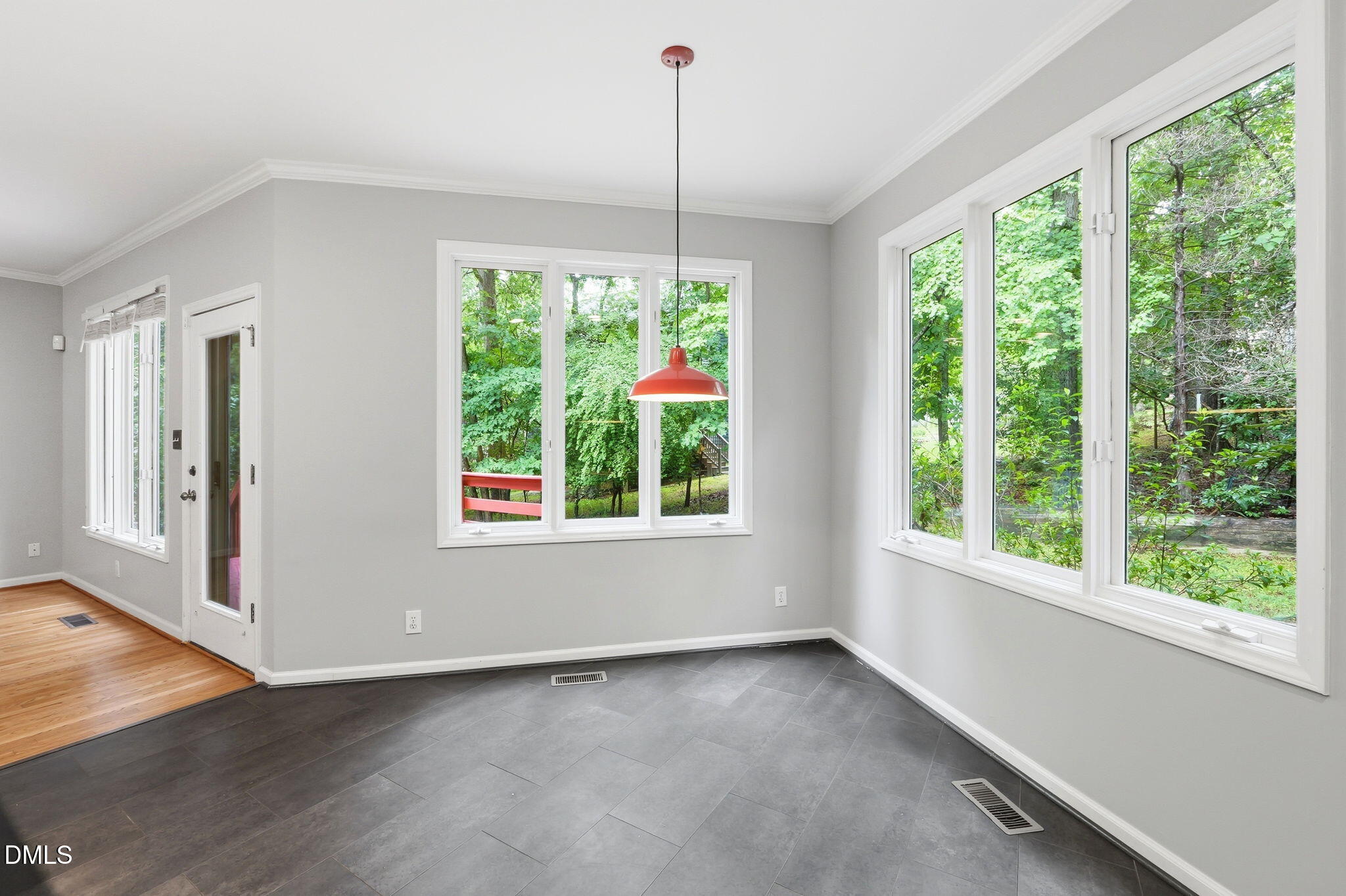 121 Waverly Forest Lane