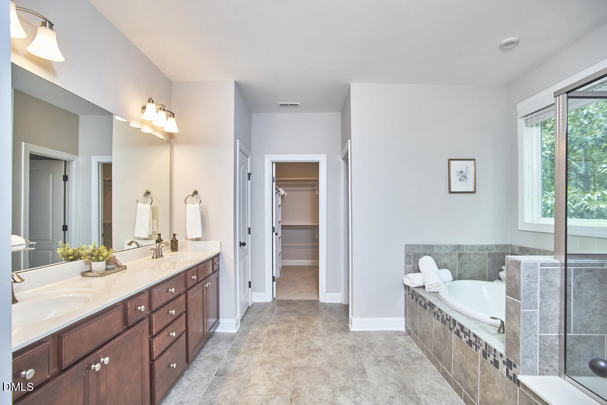 3828 Hickory Manor Drive