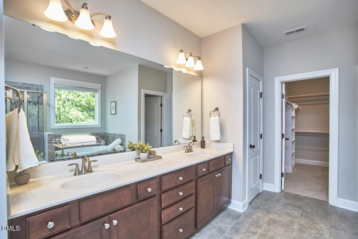 3828 Hickory Manor Drive