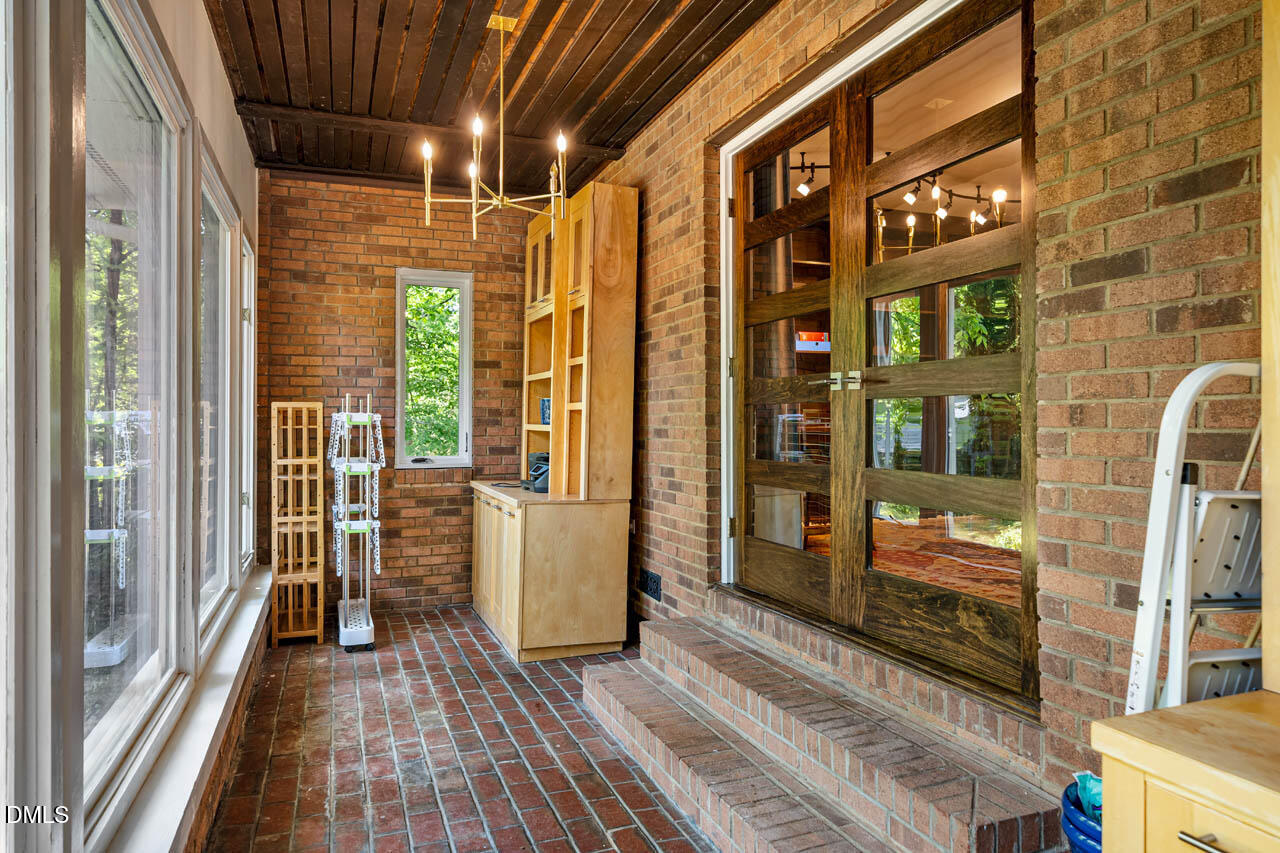606 Greentree Drive