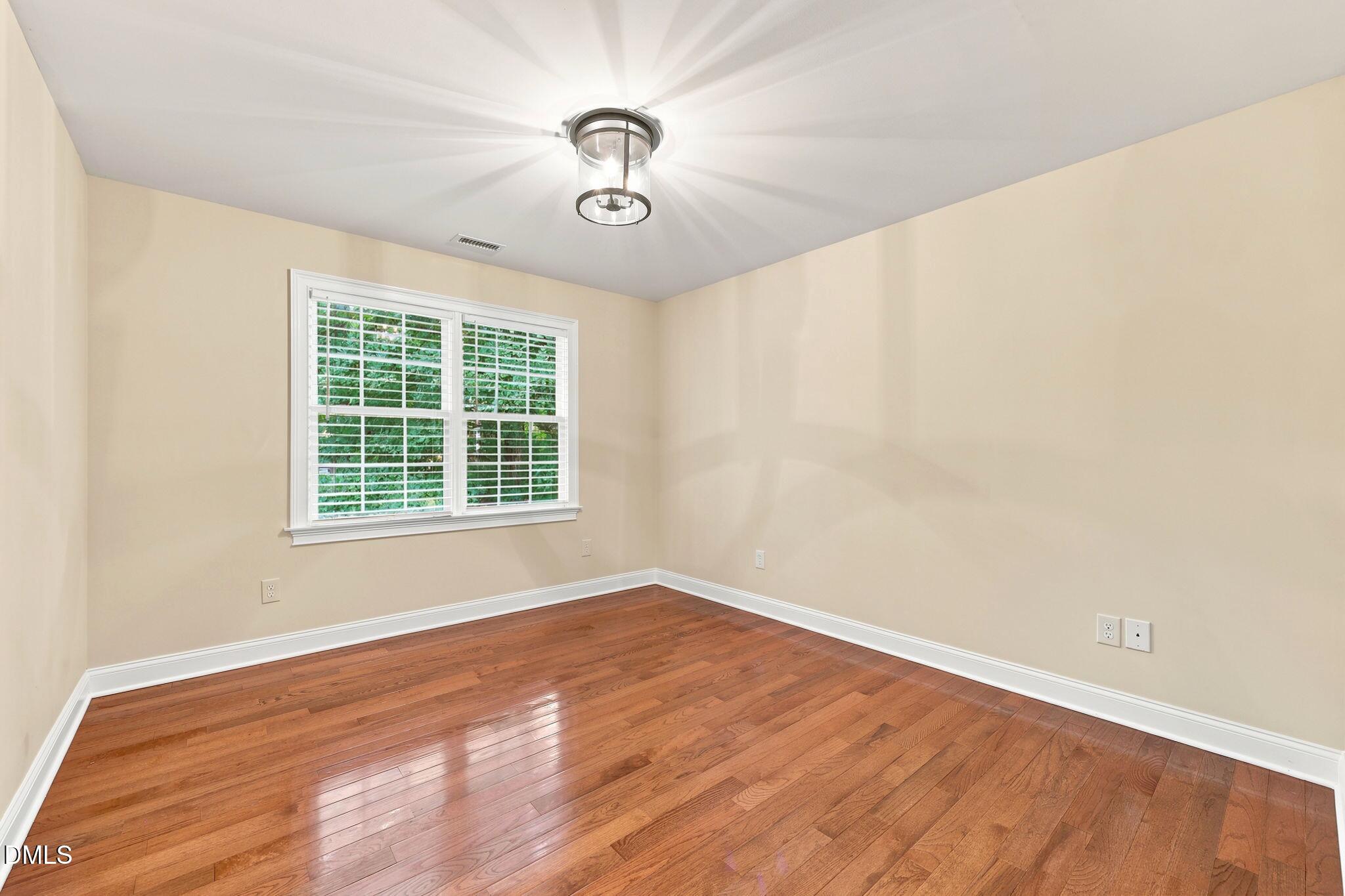 535 Mountain Laurel