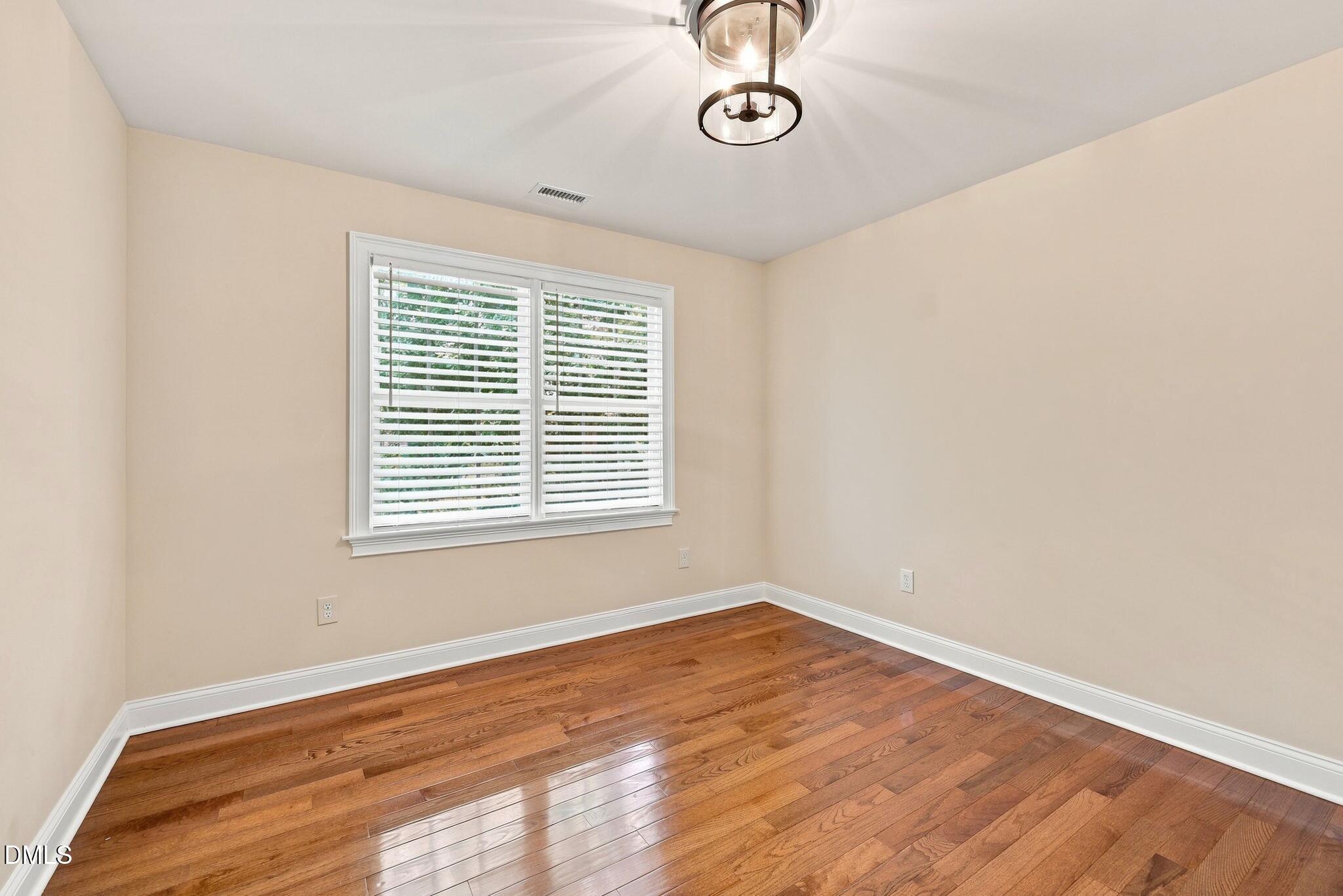 535 Mountain Laurel