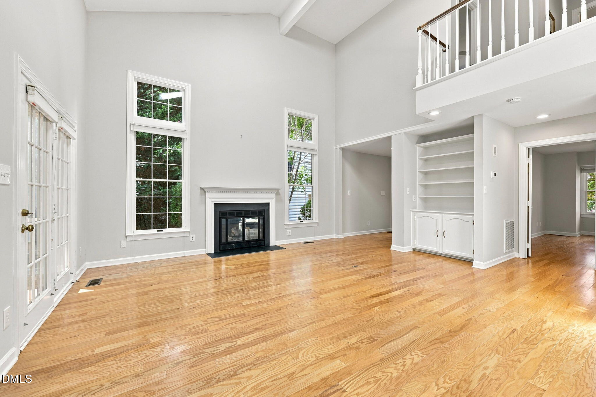 334 Whisperwood Close