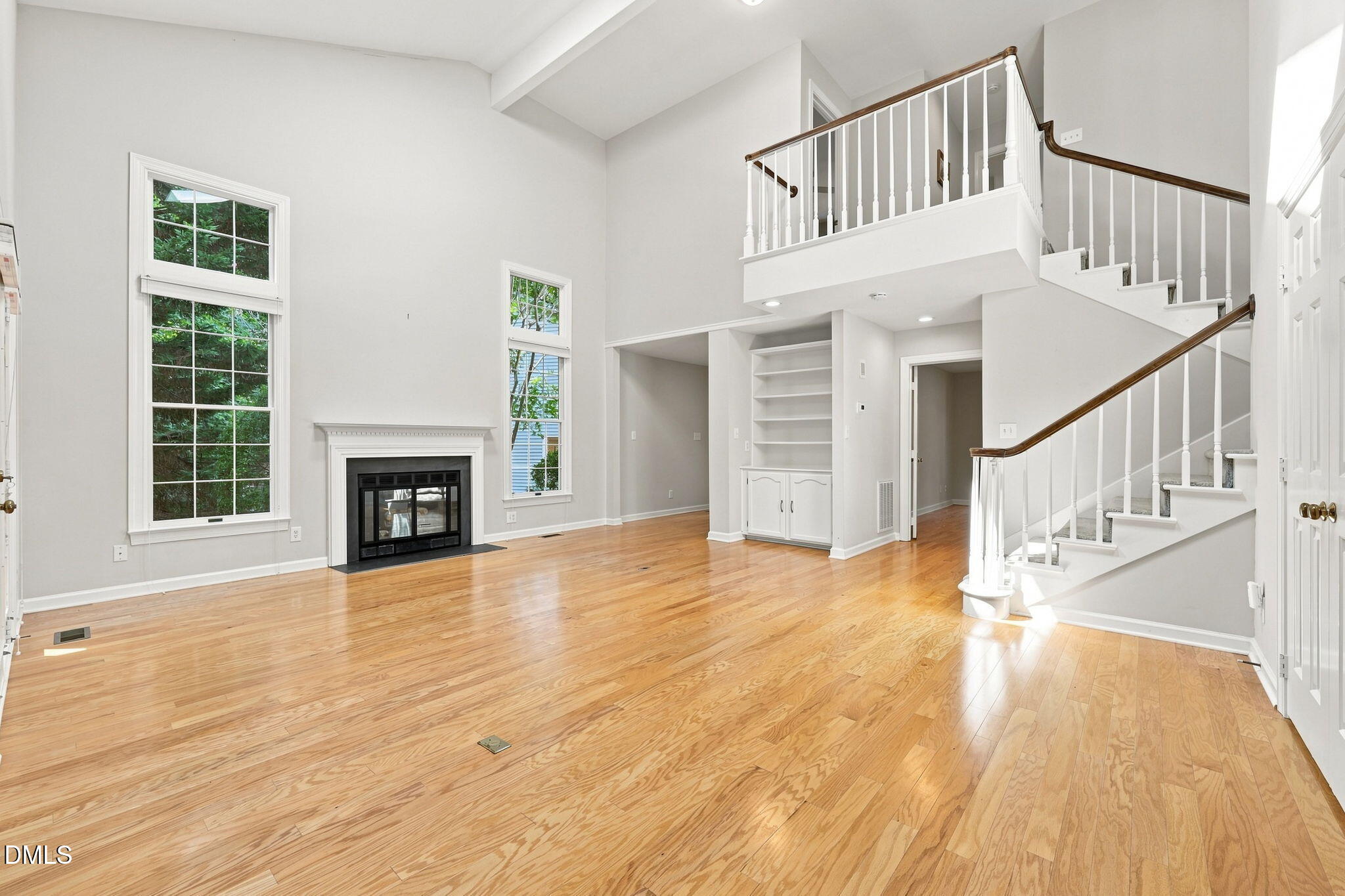 334 Whisperwood Close