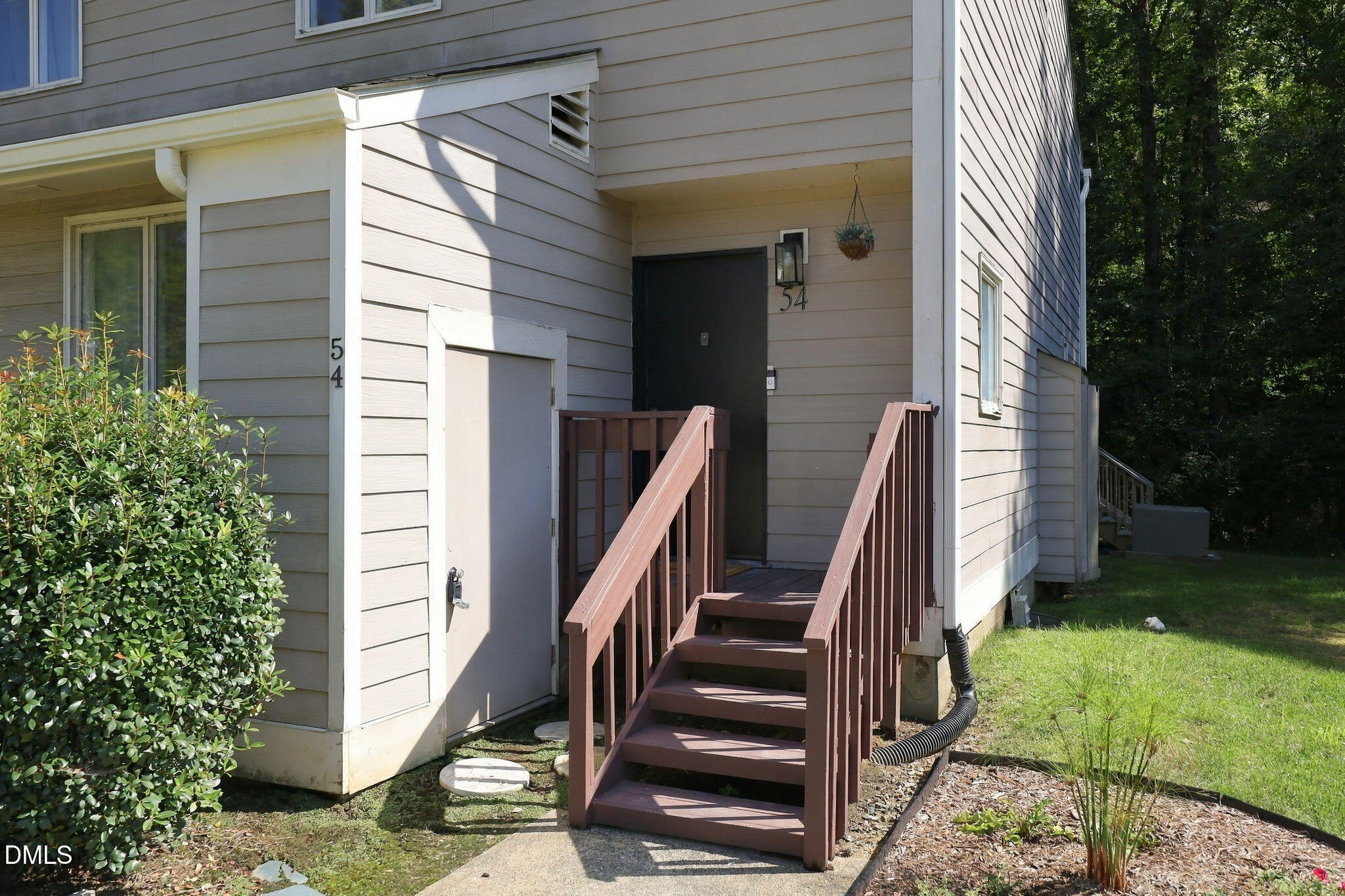 250 S Estes Drive
