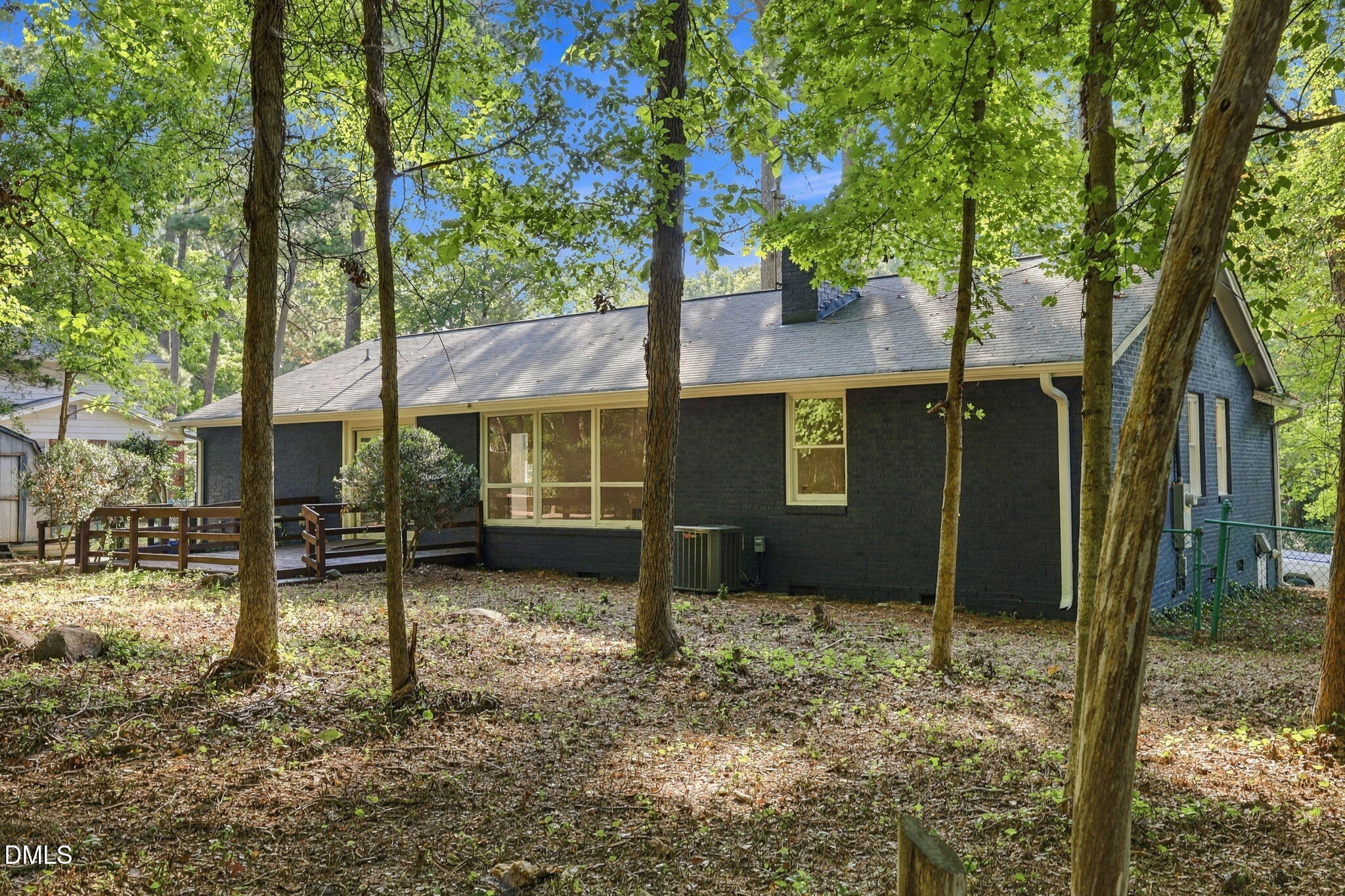 404 Longleaf Drive