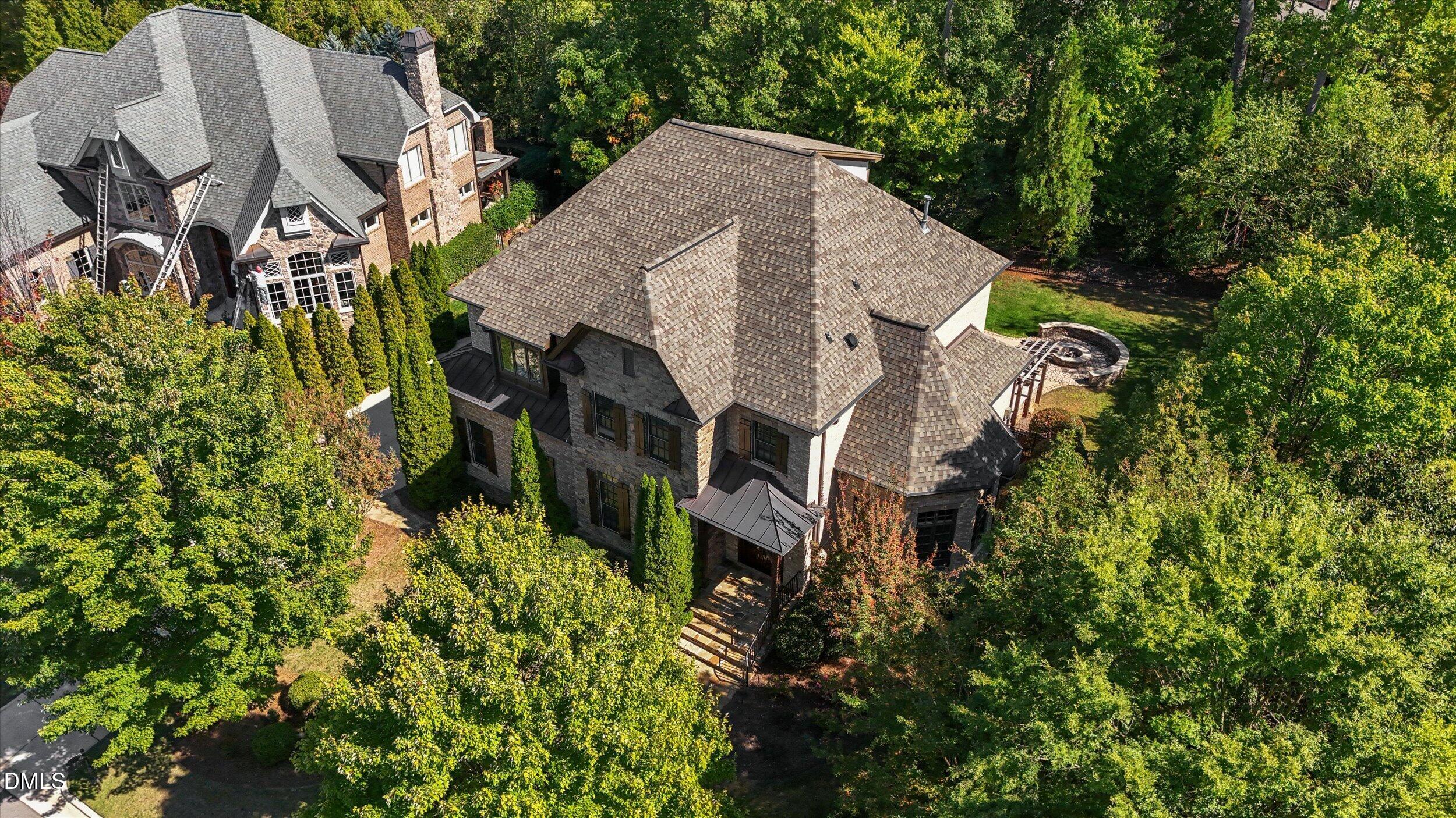 102 Michelangelo Way