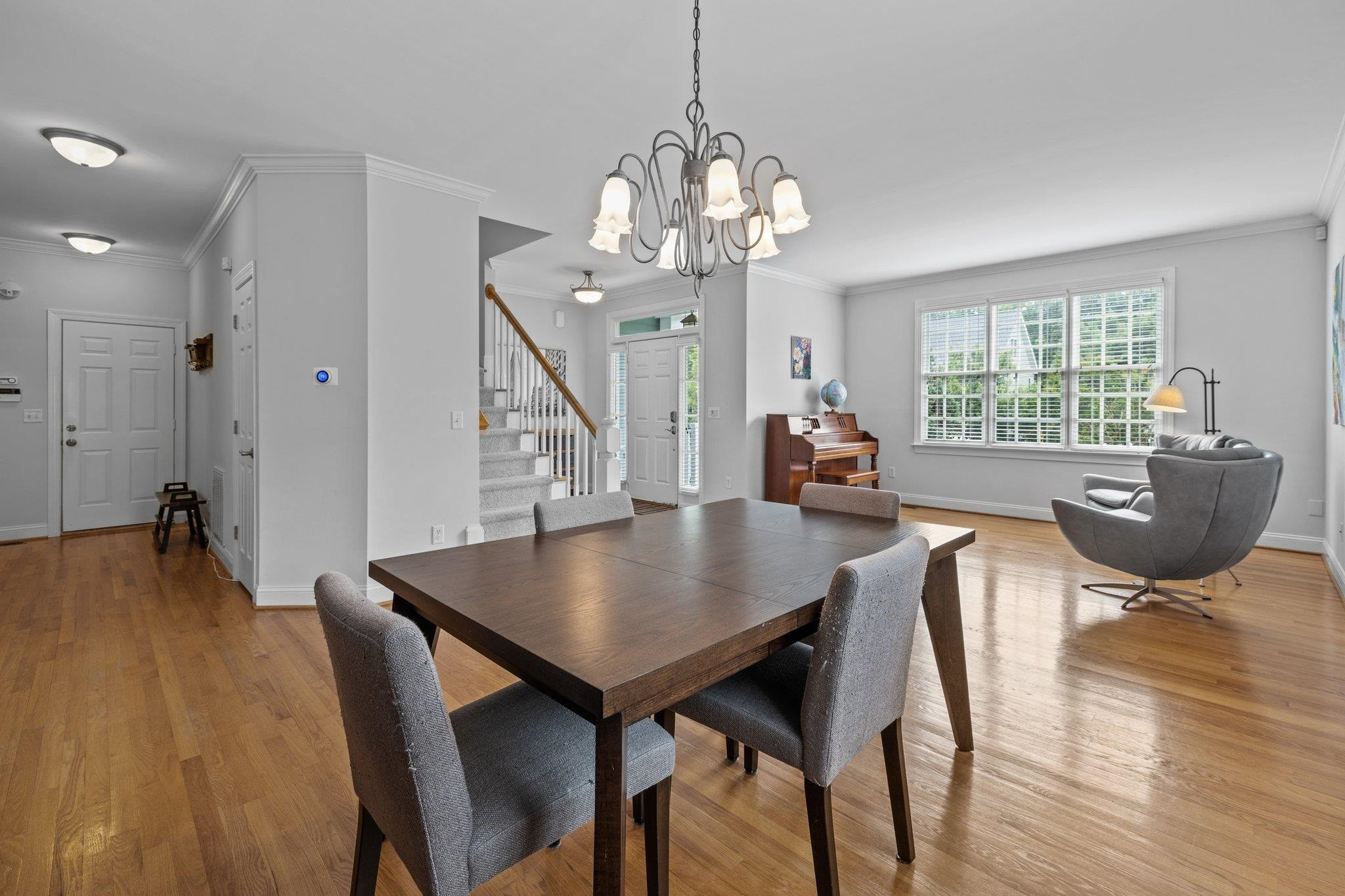 307 Rossburn Way