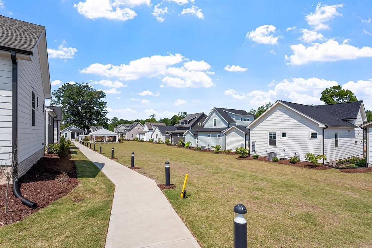 276 Cottage Way