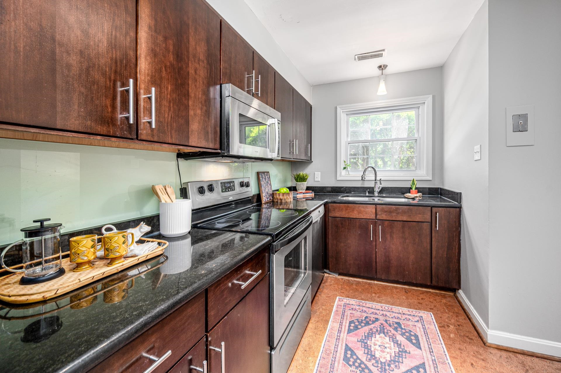 506 N Greensboro Street Unit: 13