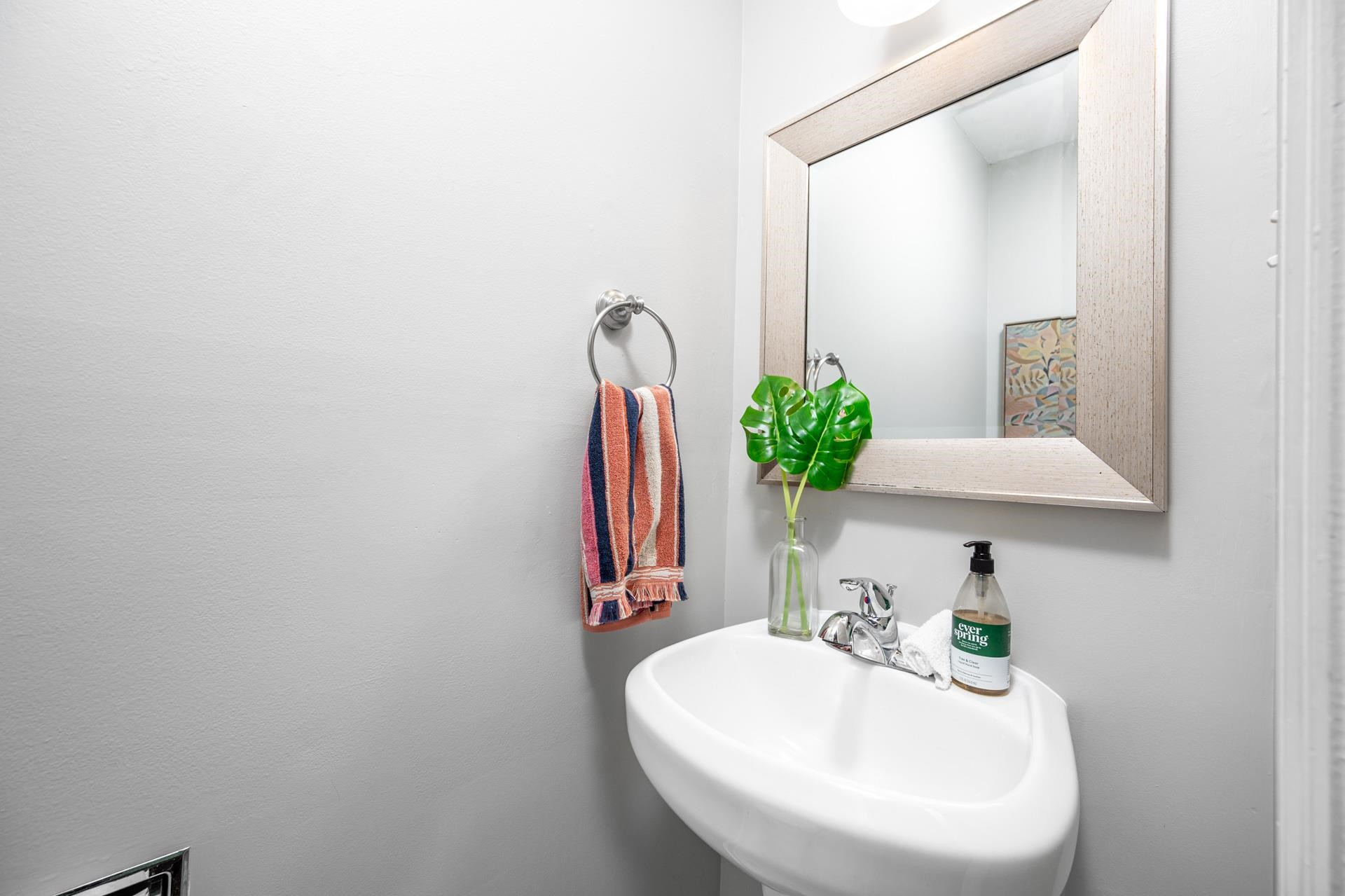 506 N Greensboro Street Unit: 13