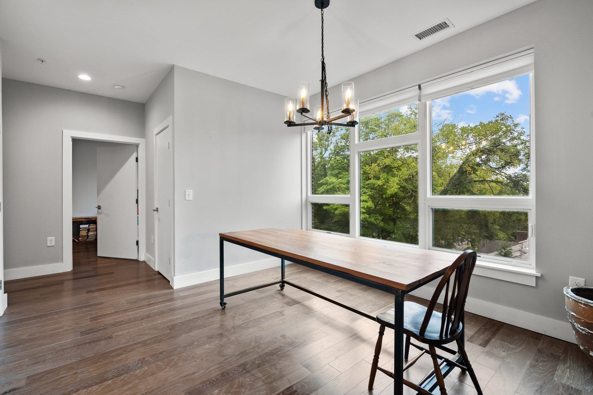 515 N Churton Street Unit: 302