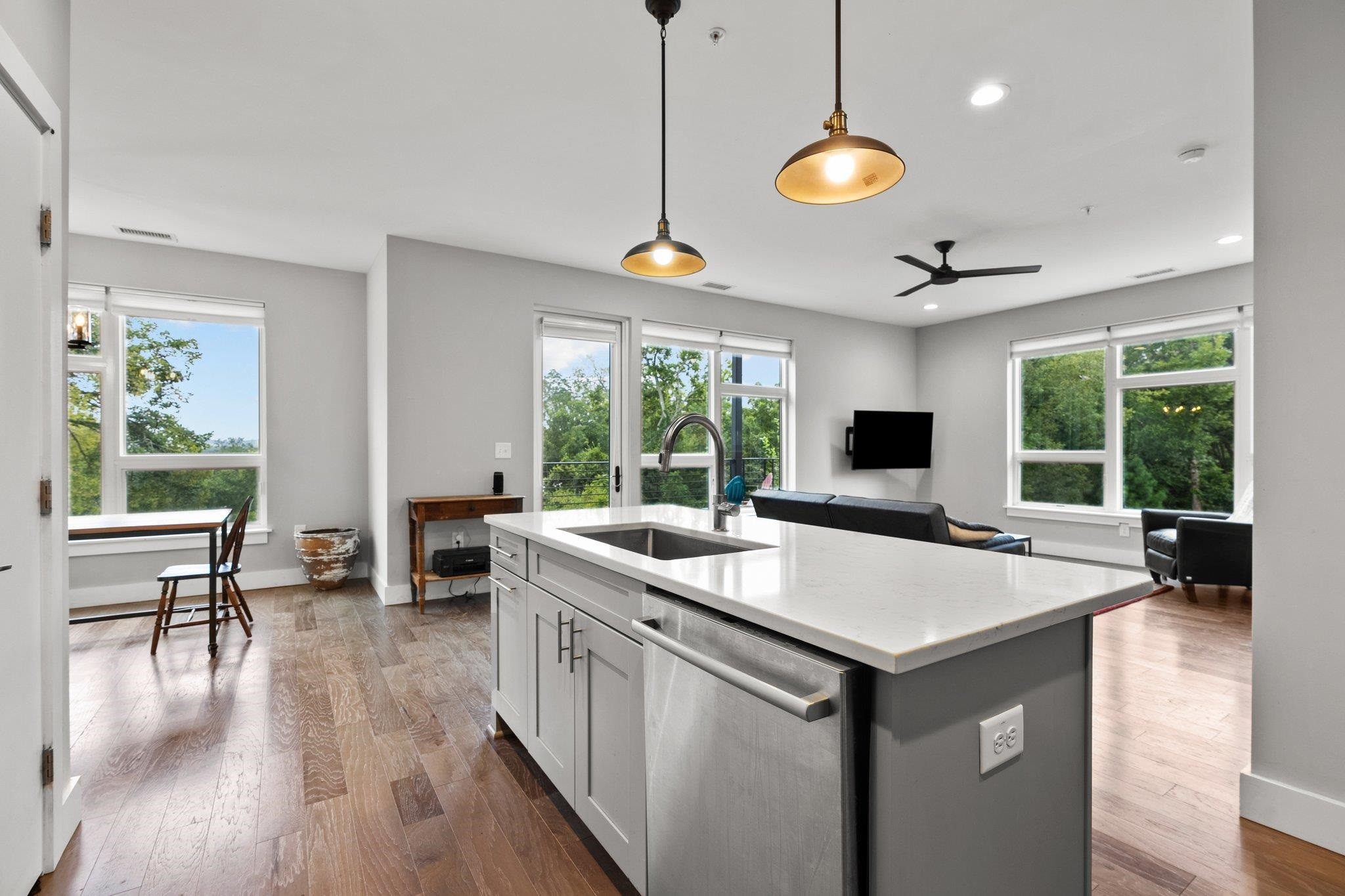 515 N Churton Street Unit: 302