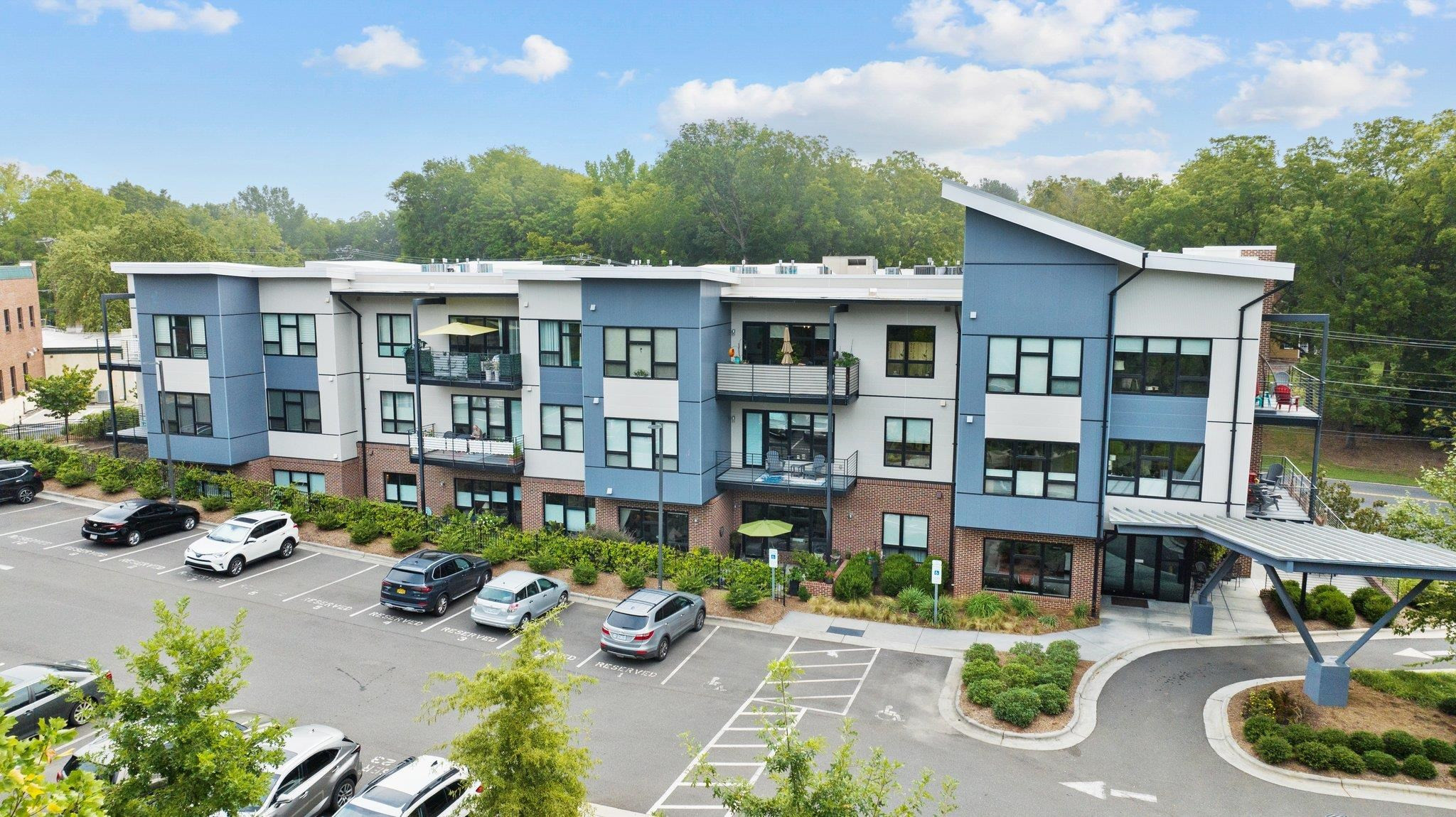 515 N Churton Street Unit: 302