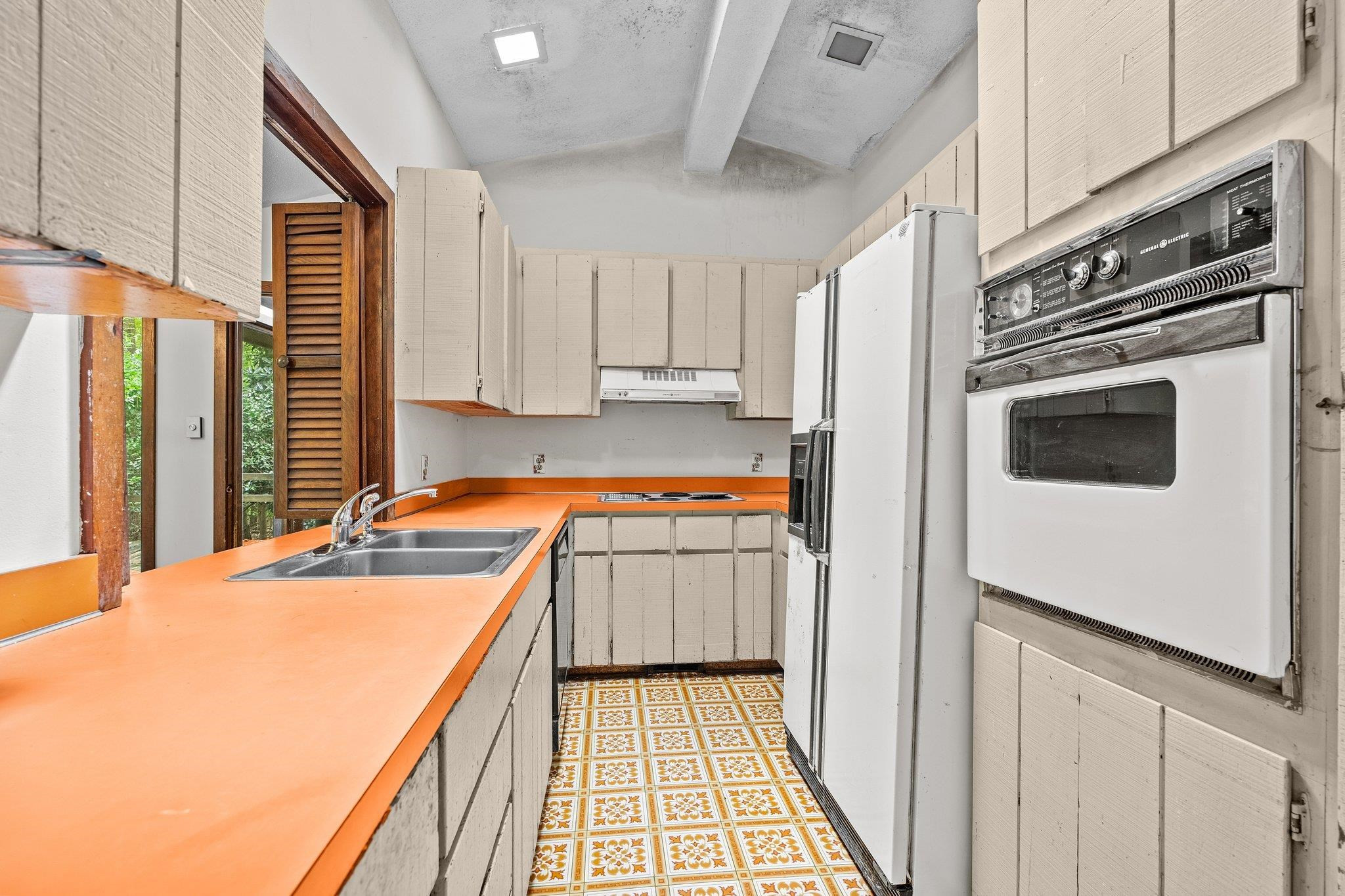 202 Mimosa Drive
