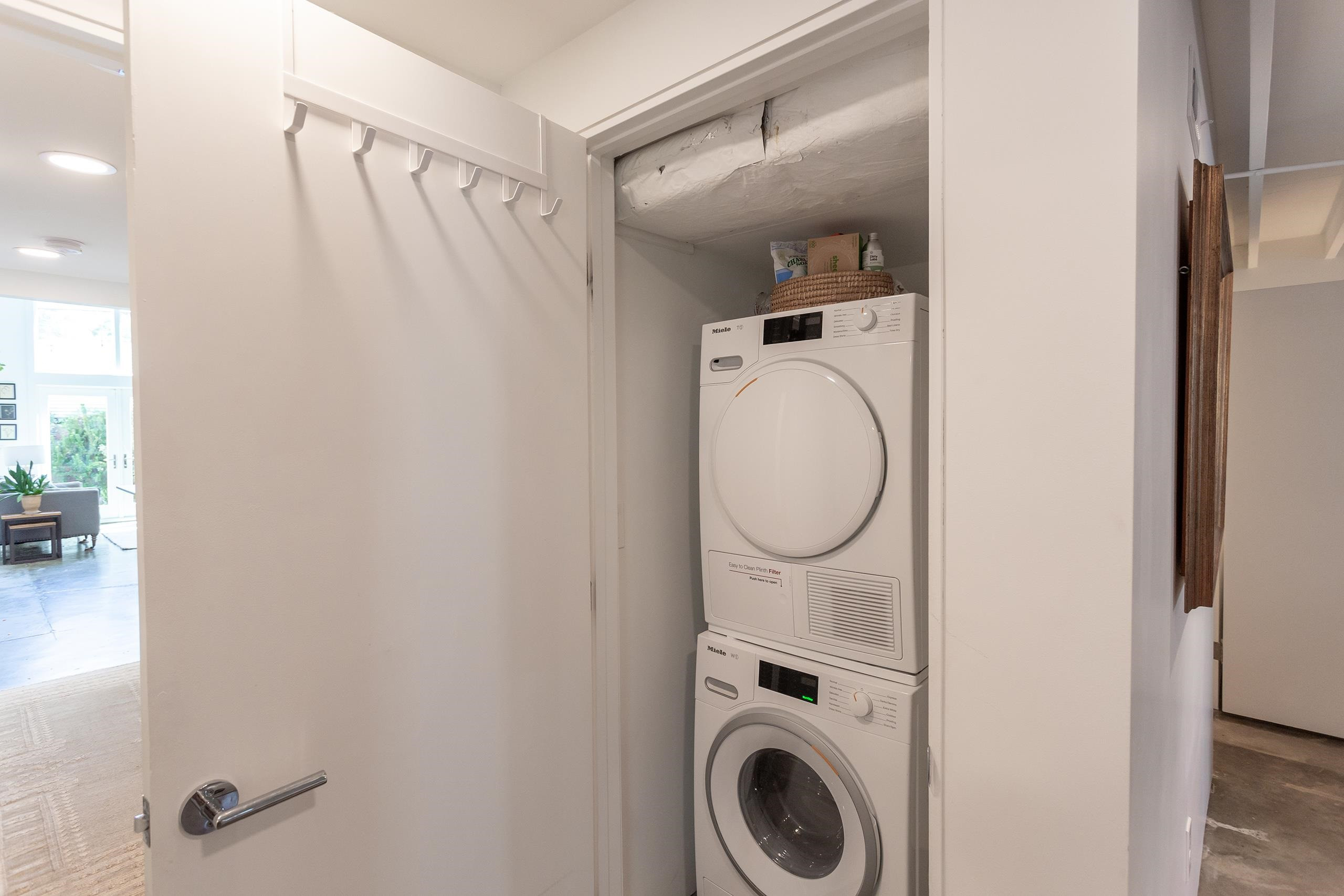 701 W Trinity Avenue Unit: 108