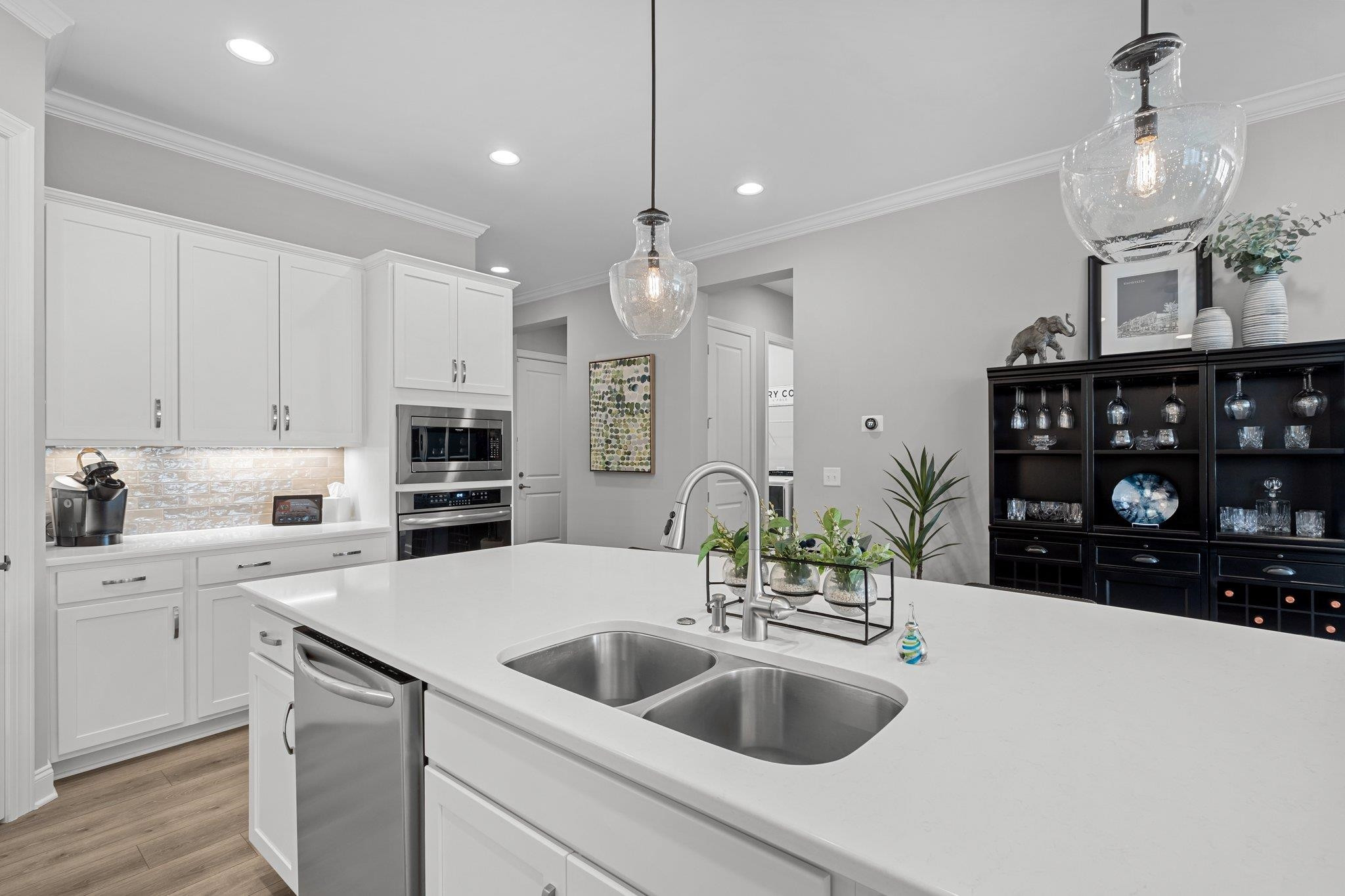 453 Middleton Place
