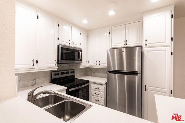 11750 W Sunset Blvd Unit: 409