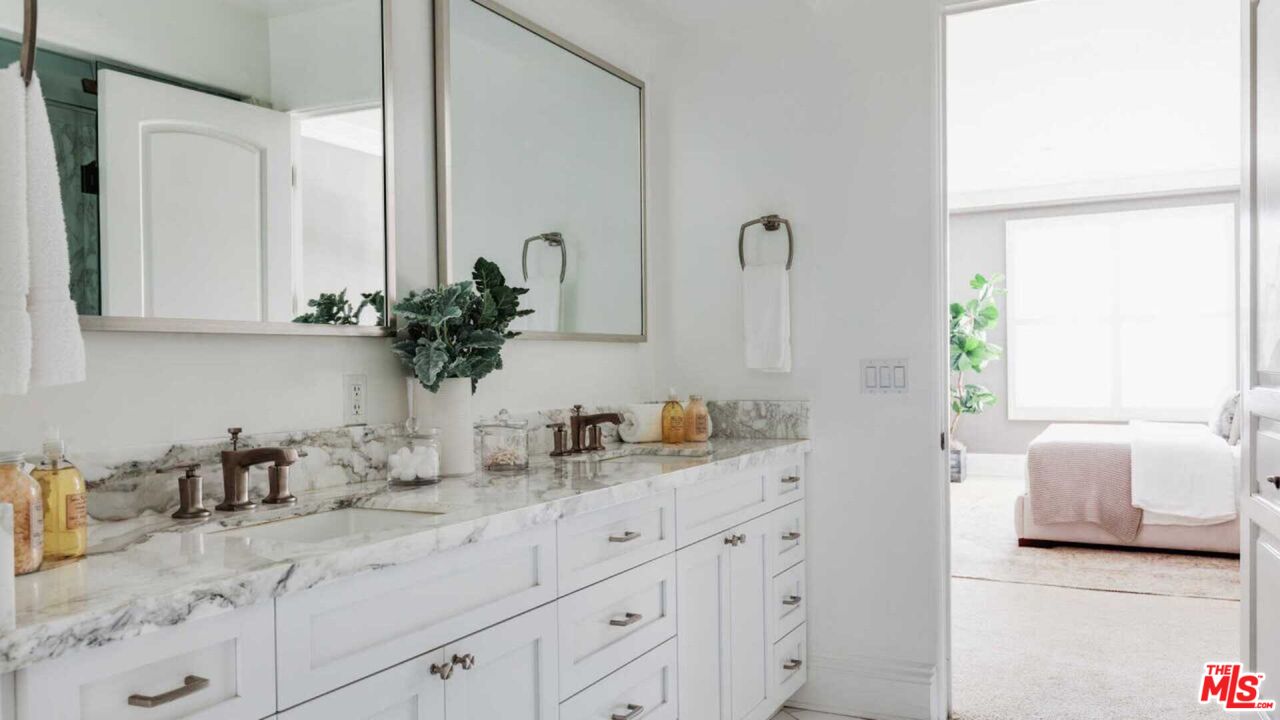 11738 Kiowa Ave Unit: 304