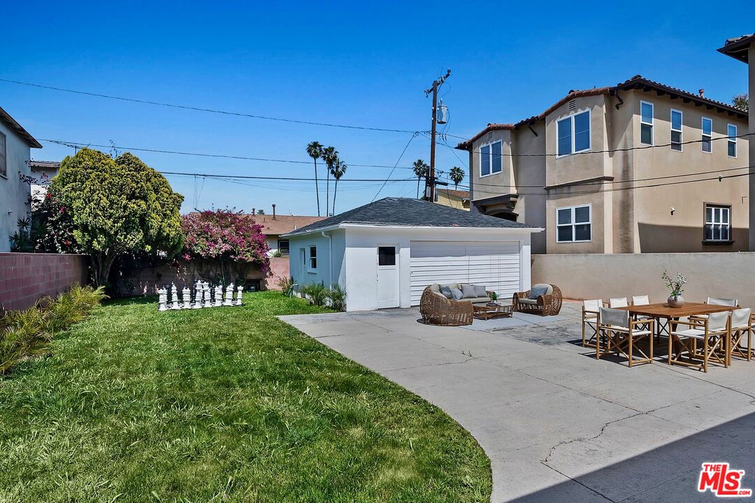 4044 Lincoln Ave