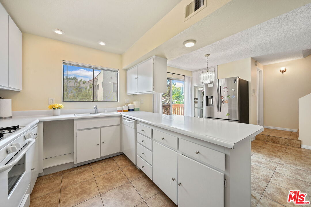 1502 Dixon St Unit: C