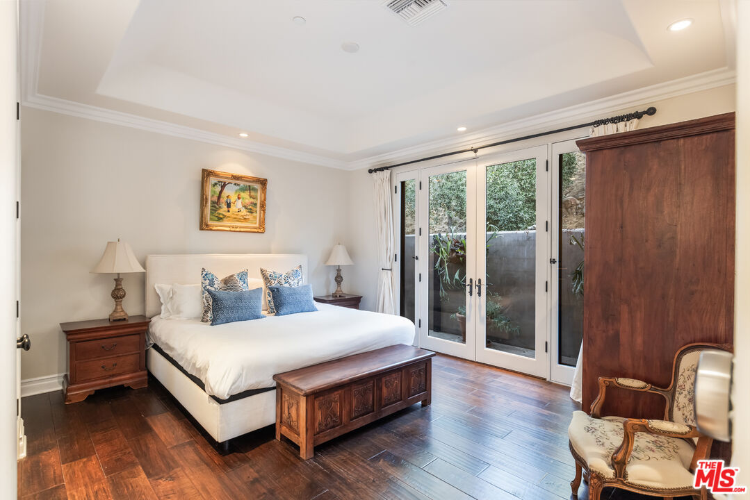 33383 Mulholland Hwy