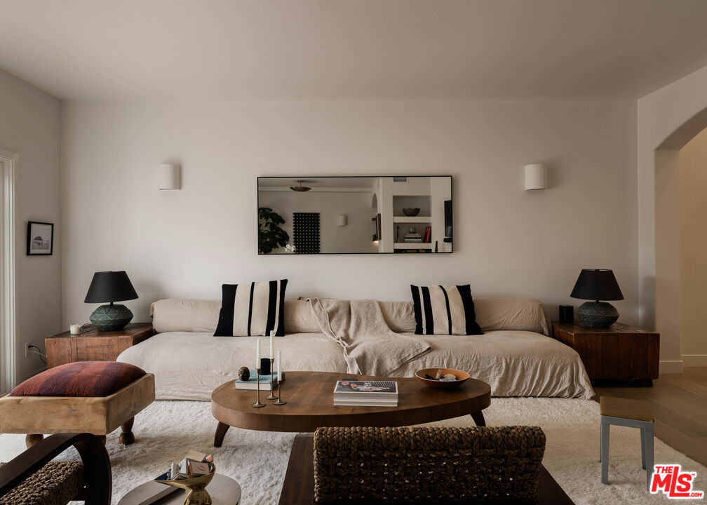 6435 Zumirez Dr Unit: 8