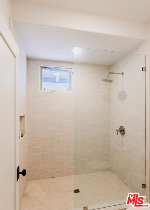 6435 Zumirez Dr Unit: 8