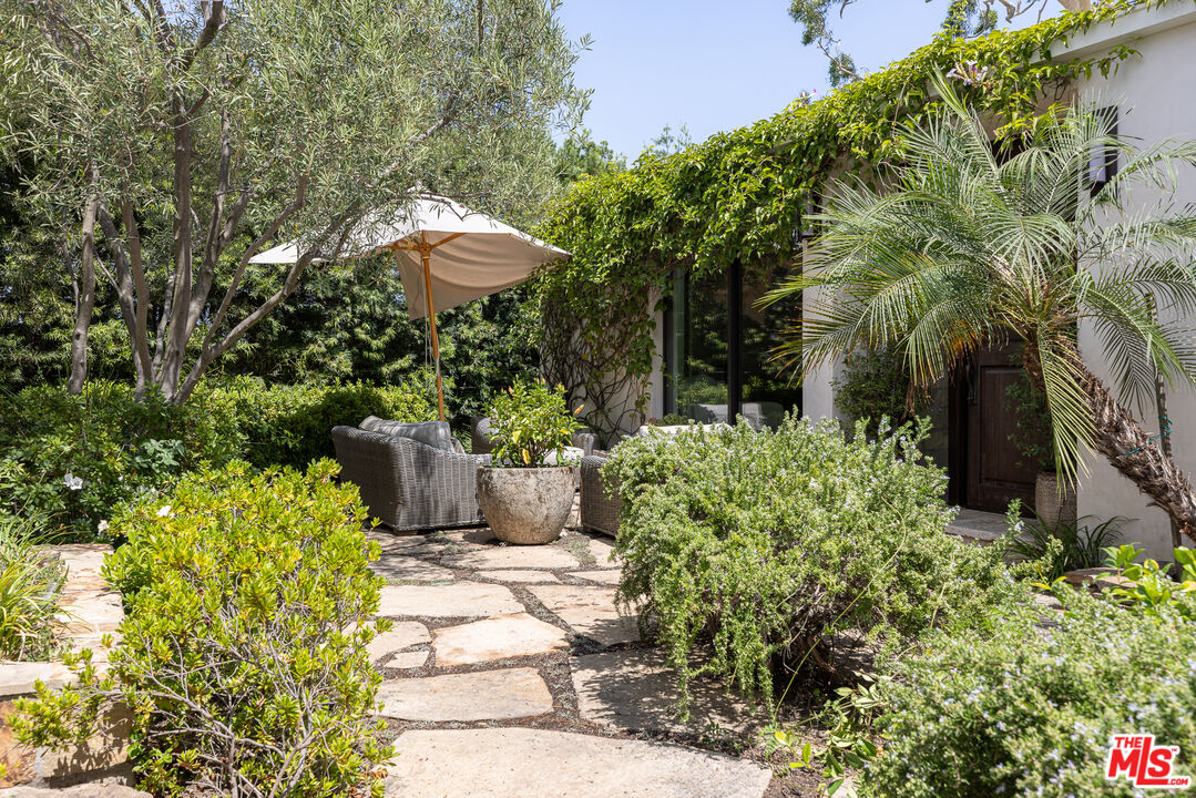 11335 Dona Teresa Dr