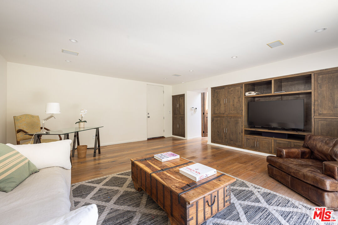 11335 Dona Teresa Dr