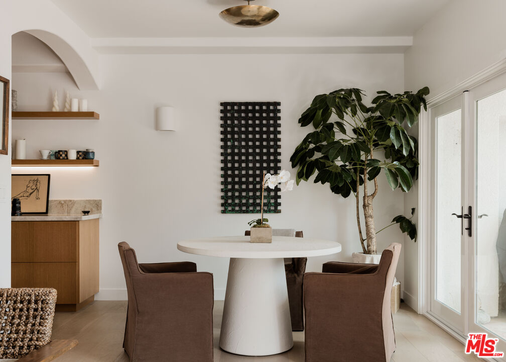 6435 Zumirez Dr Unit: 8