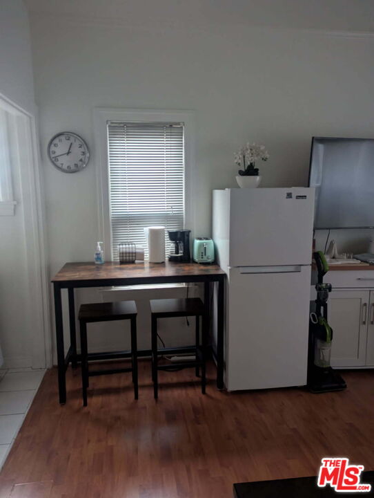 8861 Alden Dr Unit: 1