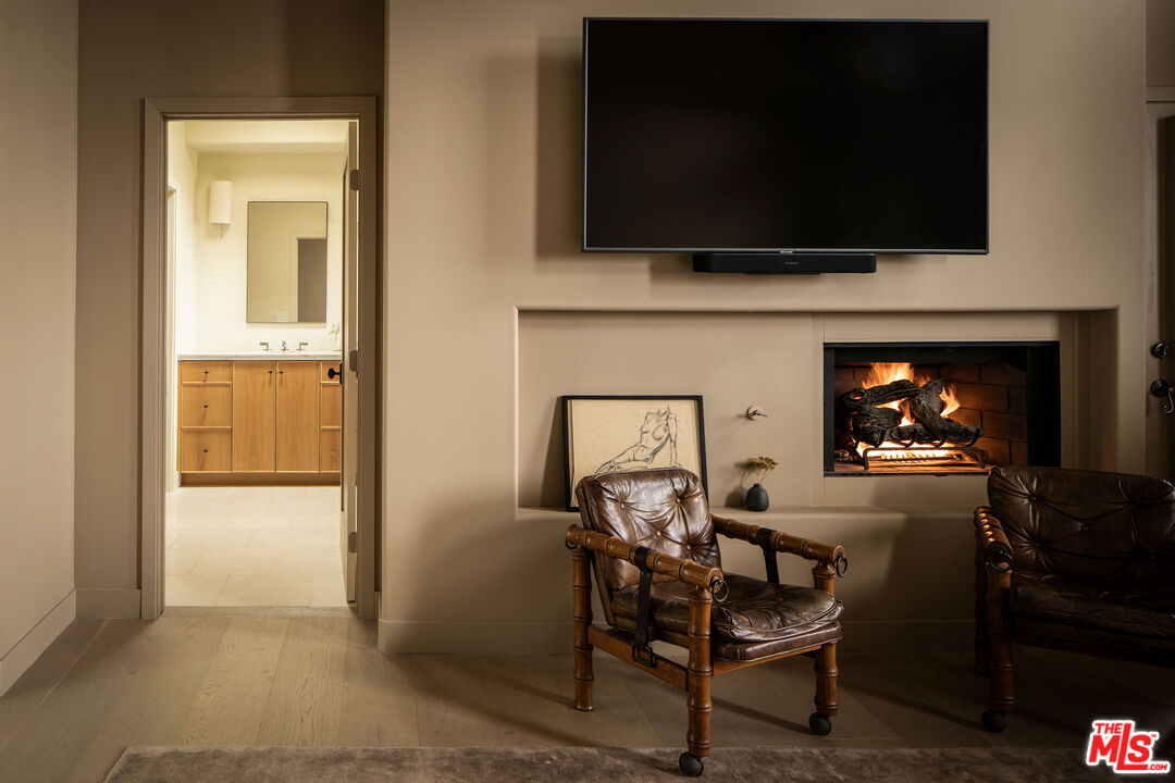 6435 Zumirez Dr Unit: 8