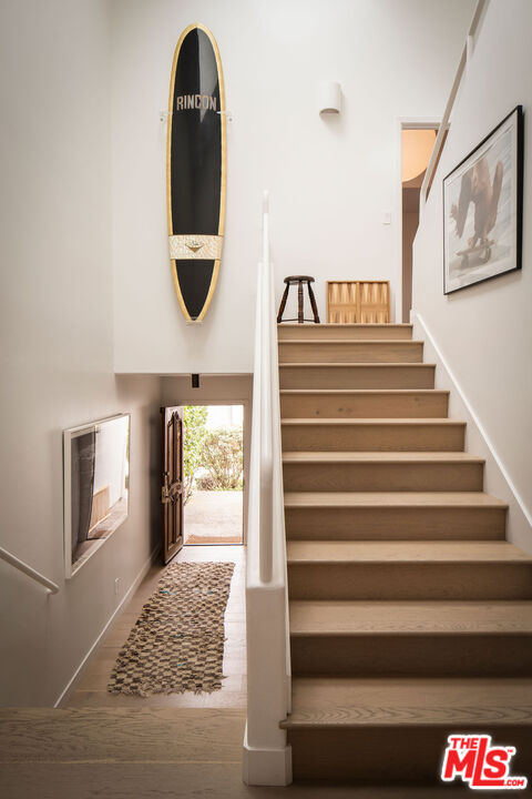 6435 Zumirez Dr Unit: 8