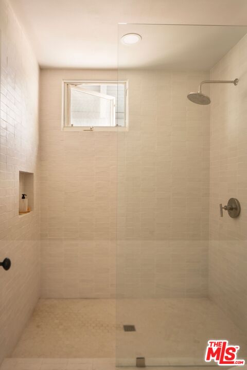 6435 Zumirez Dr Unit: 8