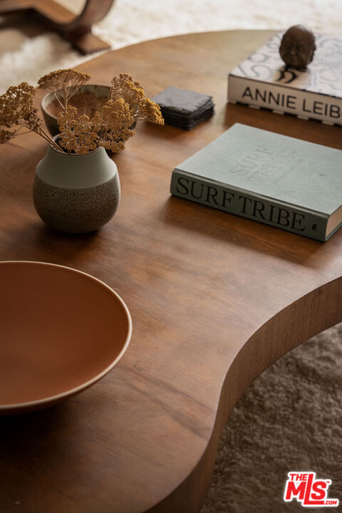 6435 Zumirez Dr Unit: 8