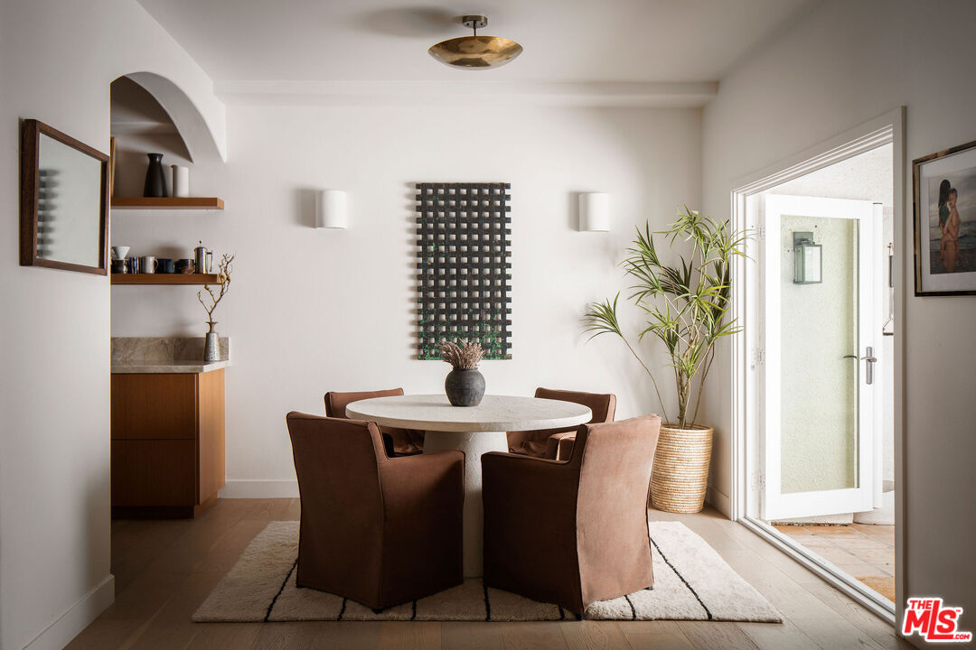 6435 Zumirez Dr Unit: 8