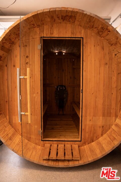 6435 Zumirez Dr Unit: 8