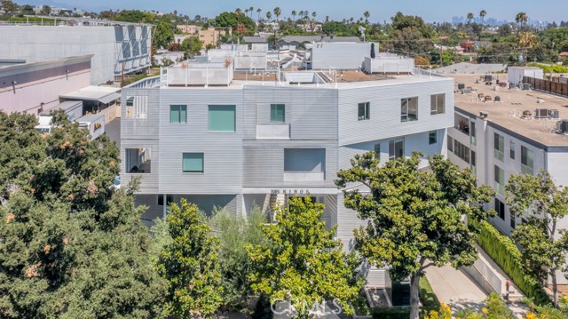 1030 N Kings RD Unit: 201