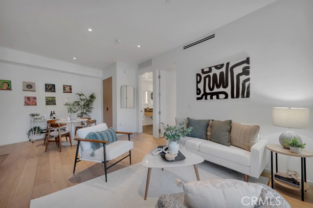 1030 N Kings RD Unit: 201